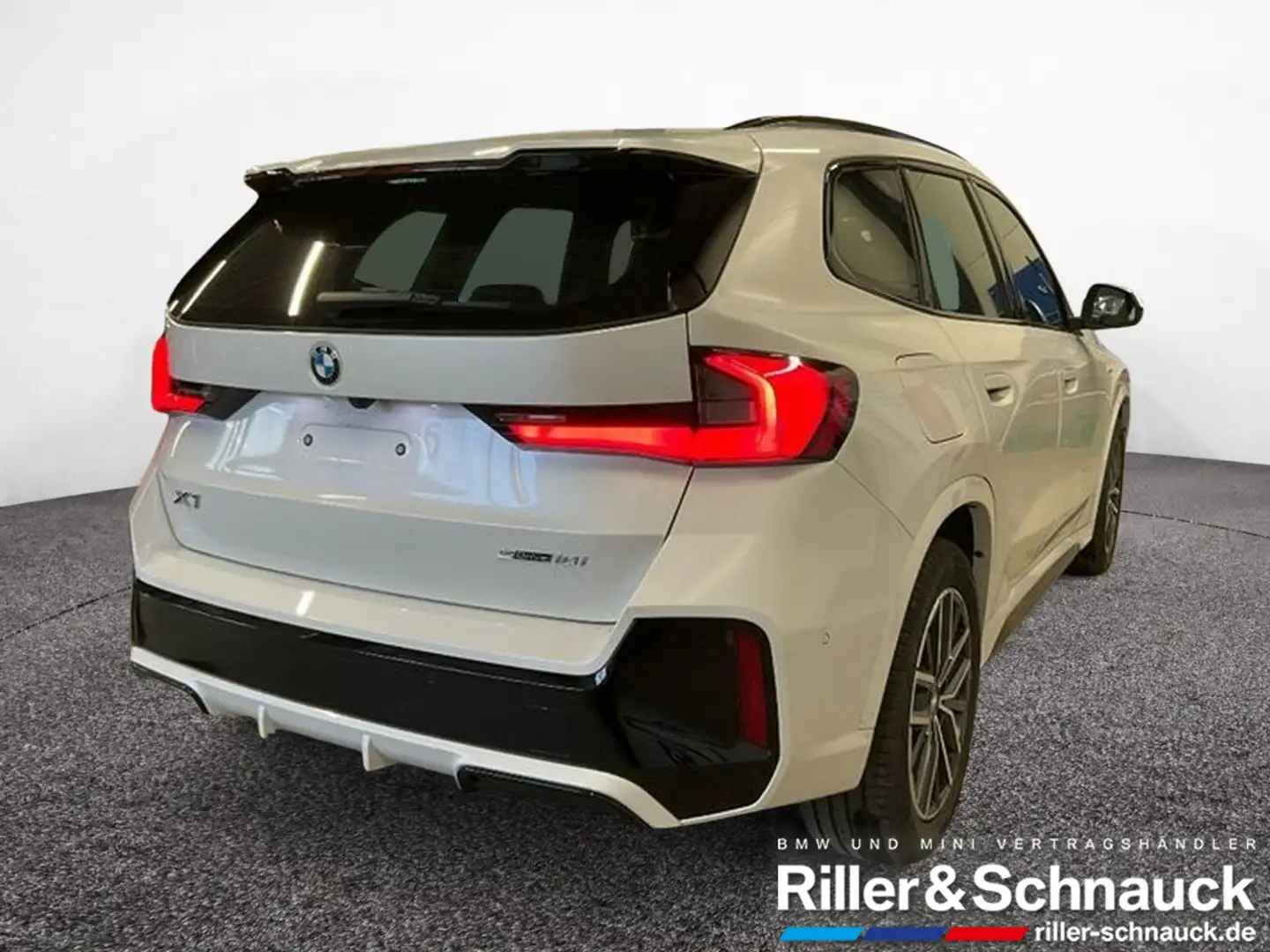 BMW X1 18i sDrive M Sport LED+NAVI+KAM+SHZG Weiß - 2