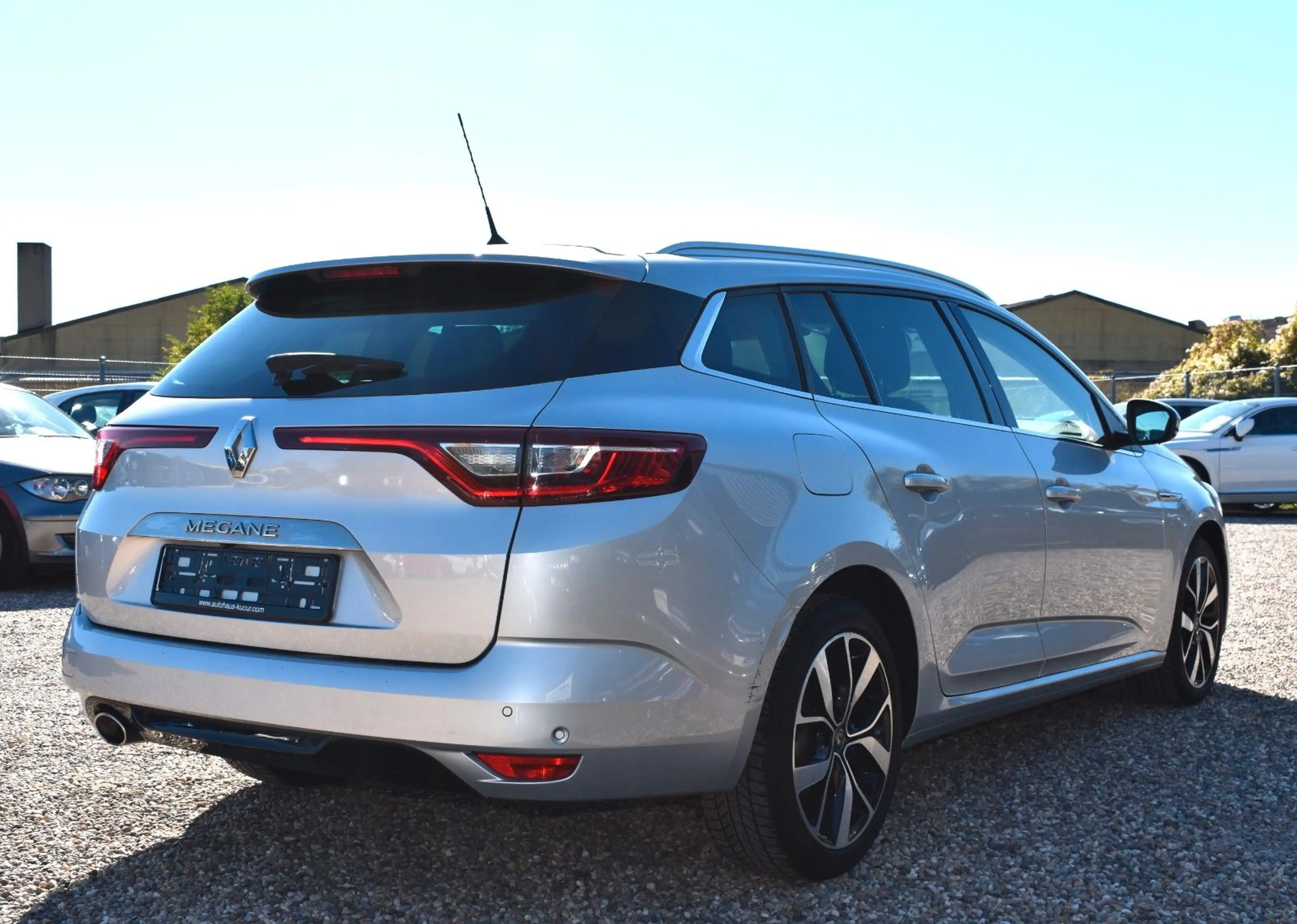 Renault Megane IV Grandtour BOSE/KEYLESS/KAMERA/TEMPOMAT — photo 3