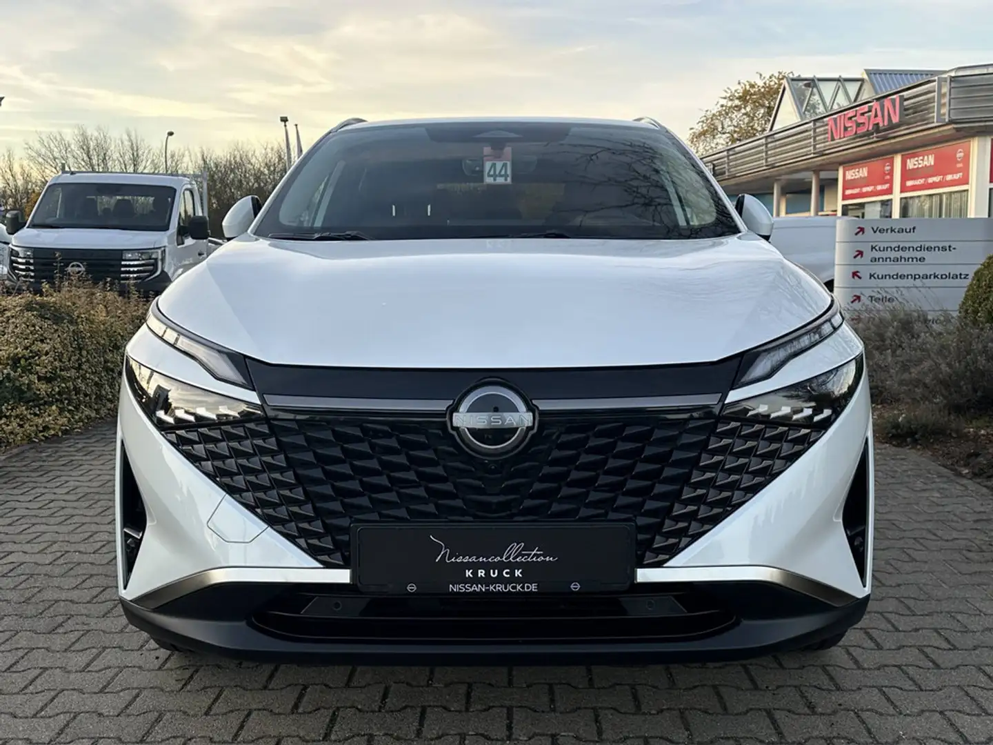 Nissan Qashqai MY24 1.5 VC-T e-POWER 190PS 4x2 N-CONNECTA WINTER COMFORT PAKE Weiß - 2