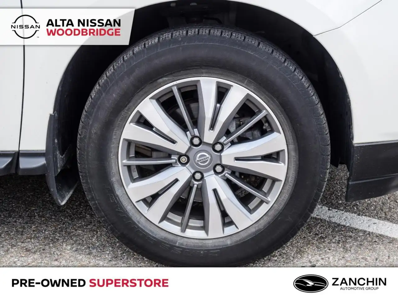 Nissan Pathfinder photo Nissan Pathfinder