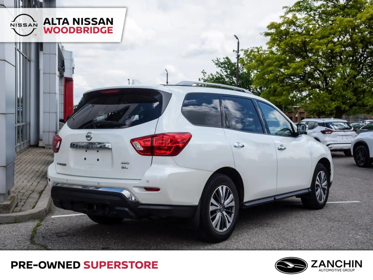 Nissan Pathfinder photo Nissan Pathfinder