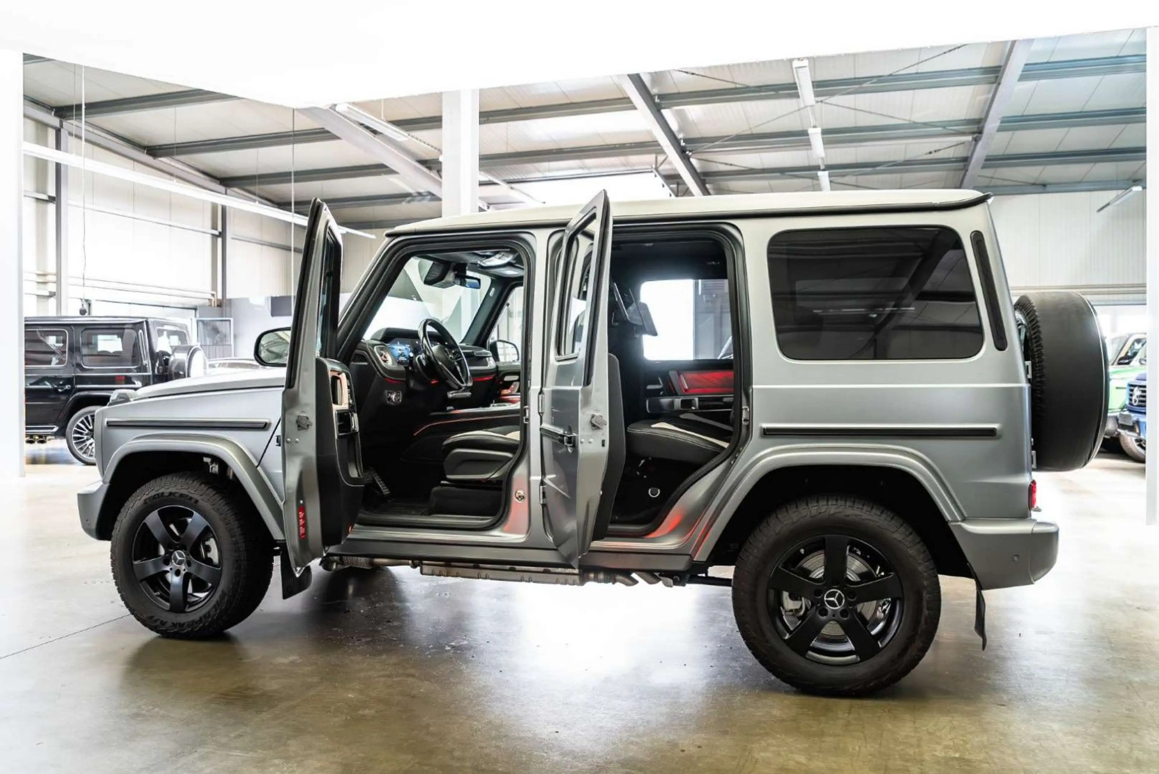 Mercedes-Benz G 500 Professional Line / Superior / MY 2025 — photo 9