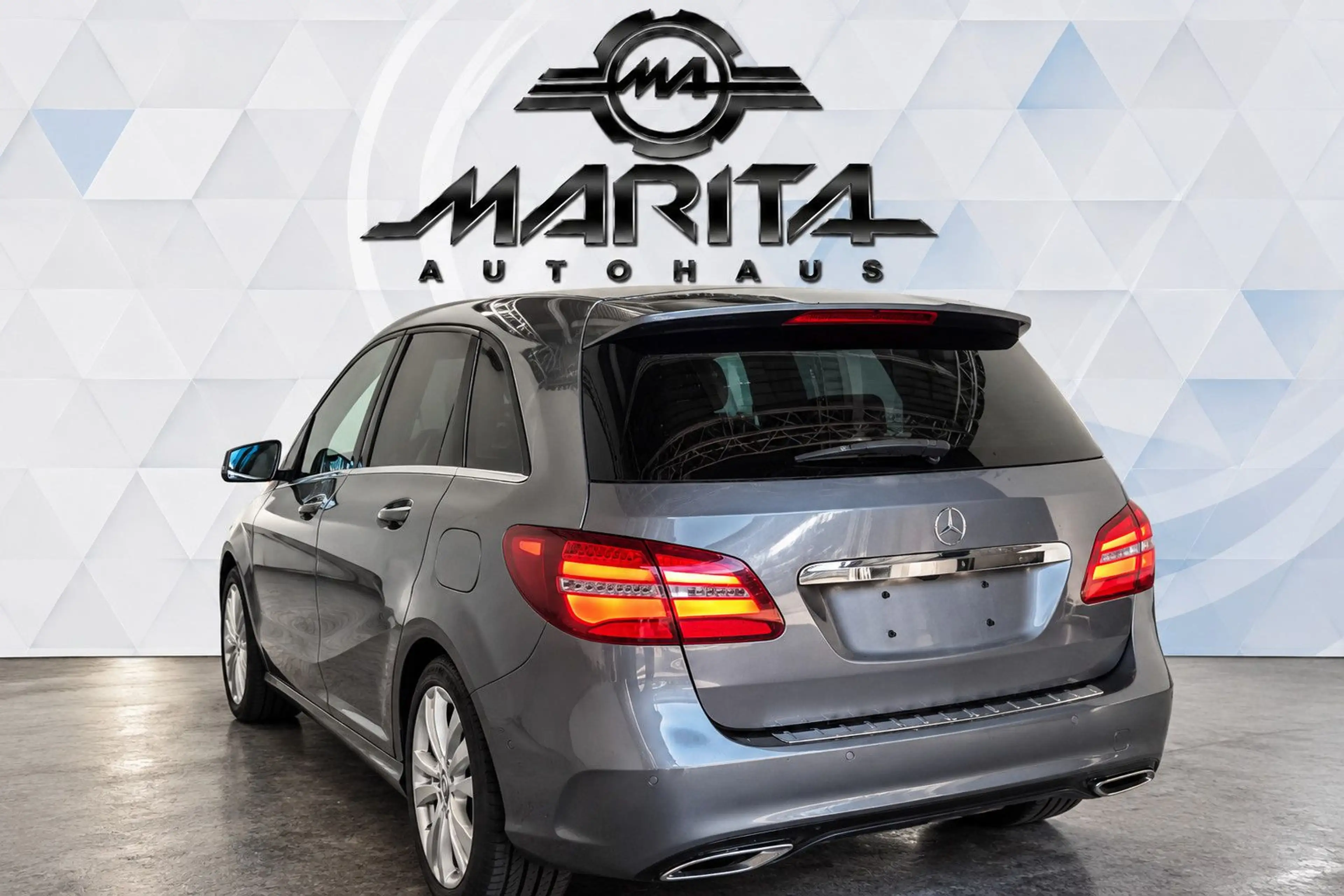 Mercedes-Benz B 220 |DISTR|MEMMO|CARBON|PANORAMA|KAMERA|NAVI|F1 — photo 6