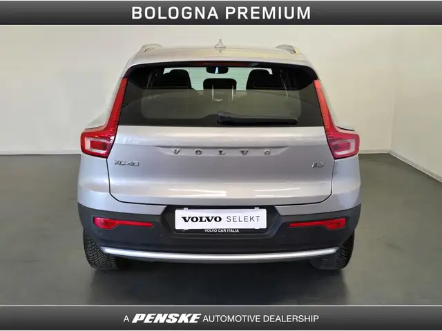 Volvo XC40 view 7