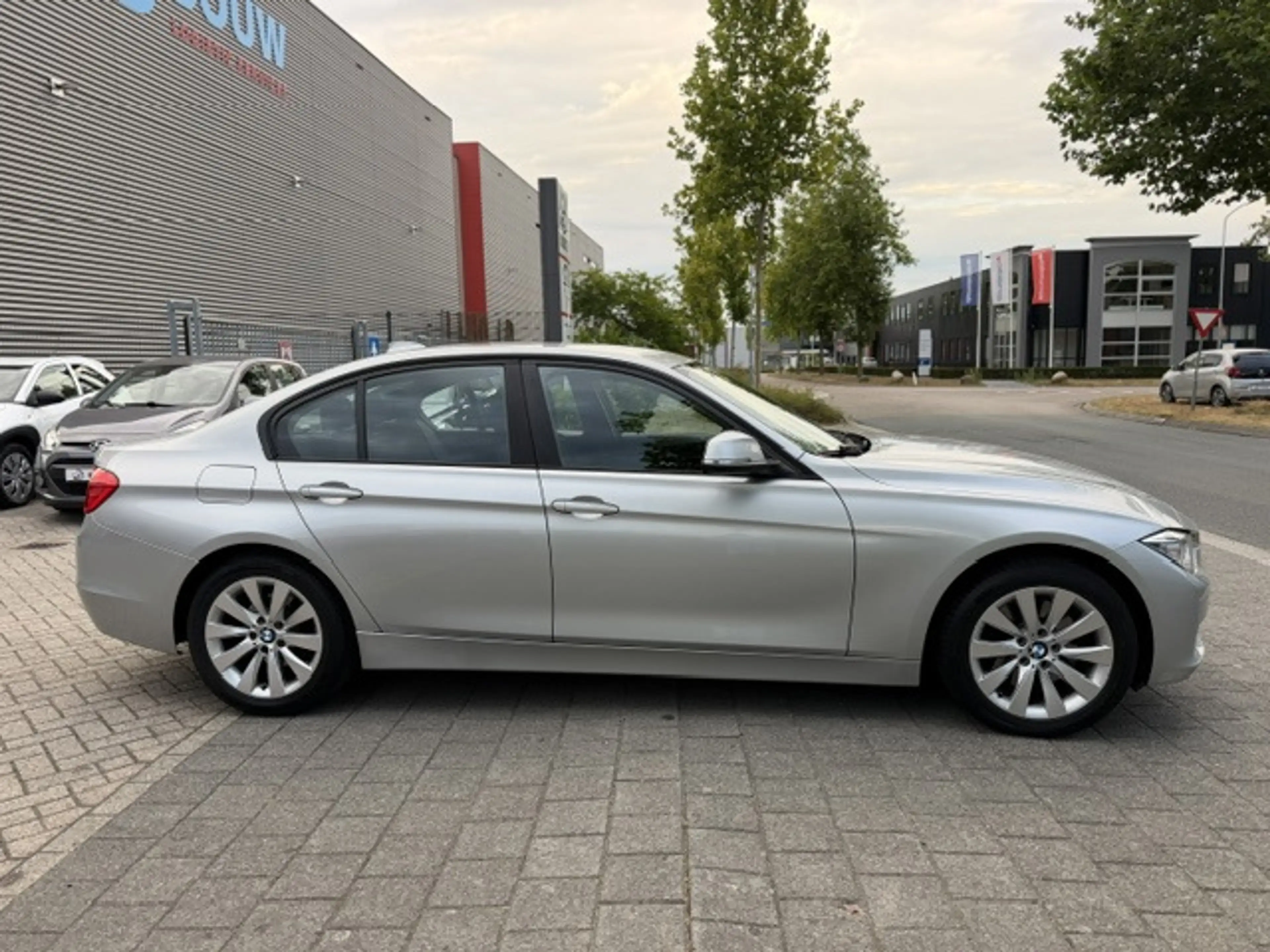BMW 328 3-serie 328i xDrive | Airco|Automaat|Stoelverw|Nie — photo 5