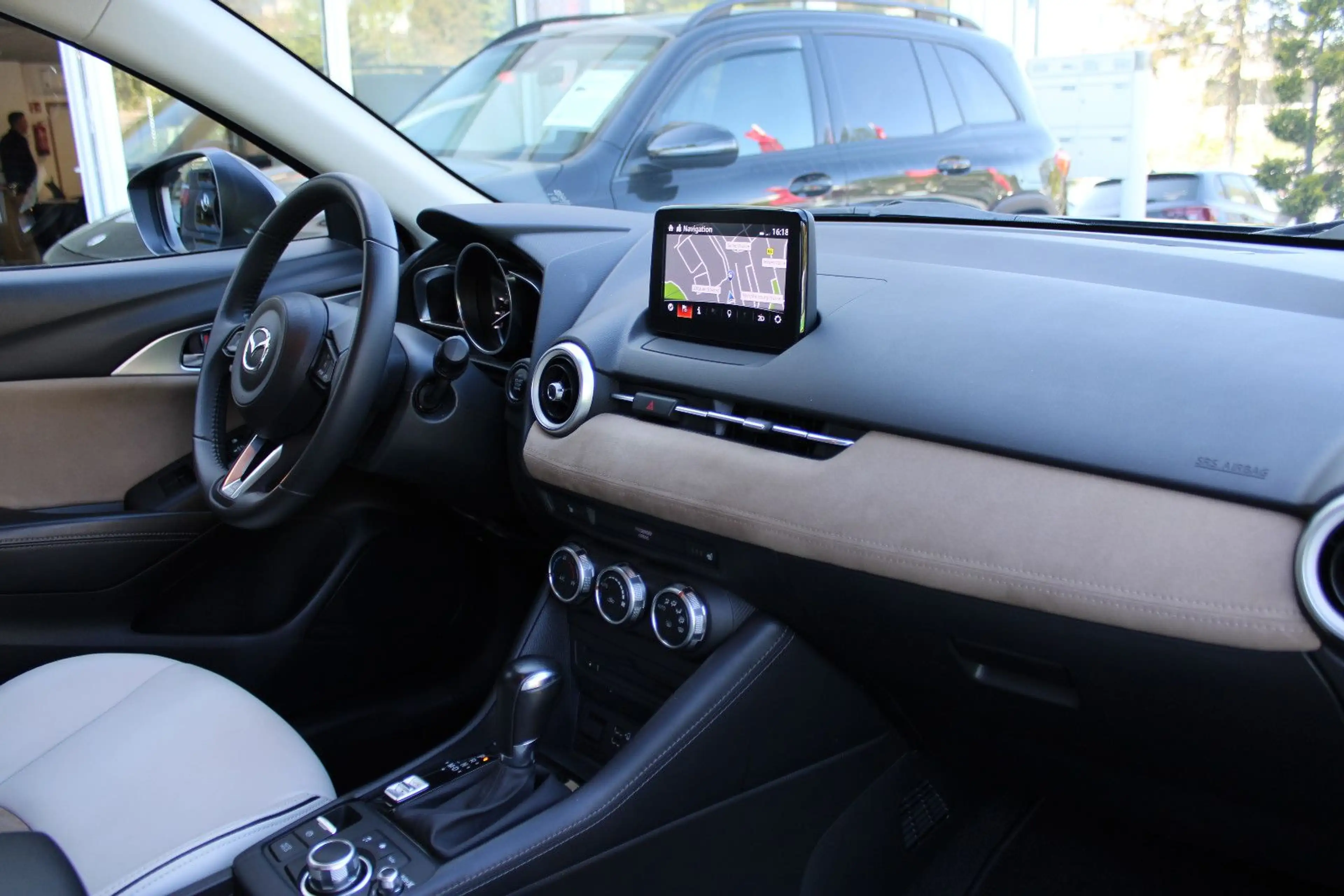 Mazda CX-3 2.0 SkyactivG/Homura/Automatik/Leder/Navi — photo 12