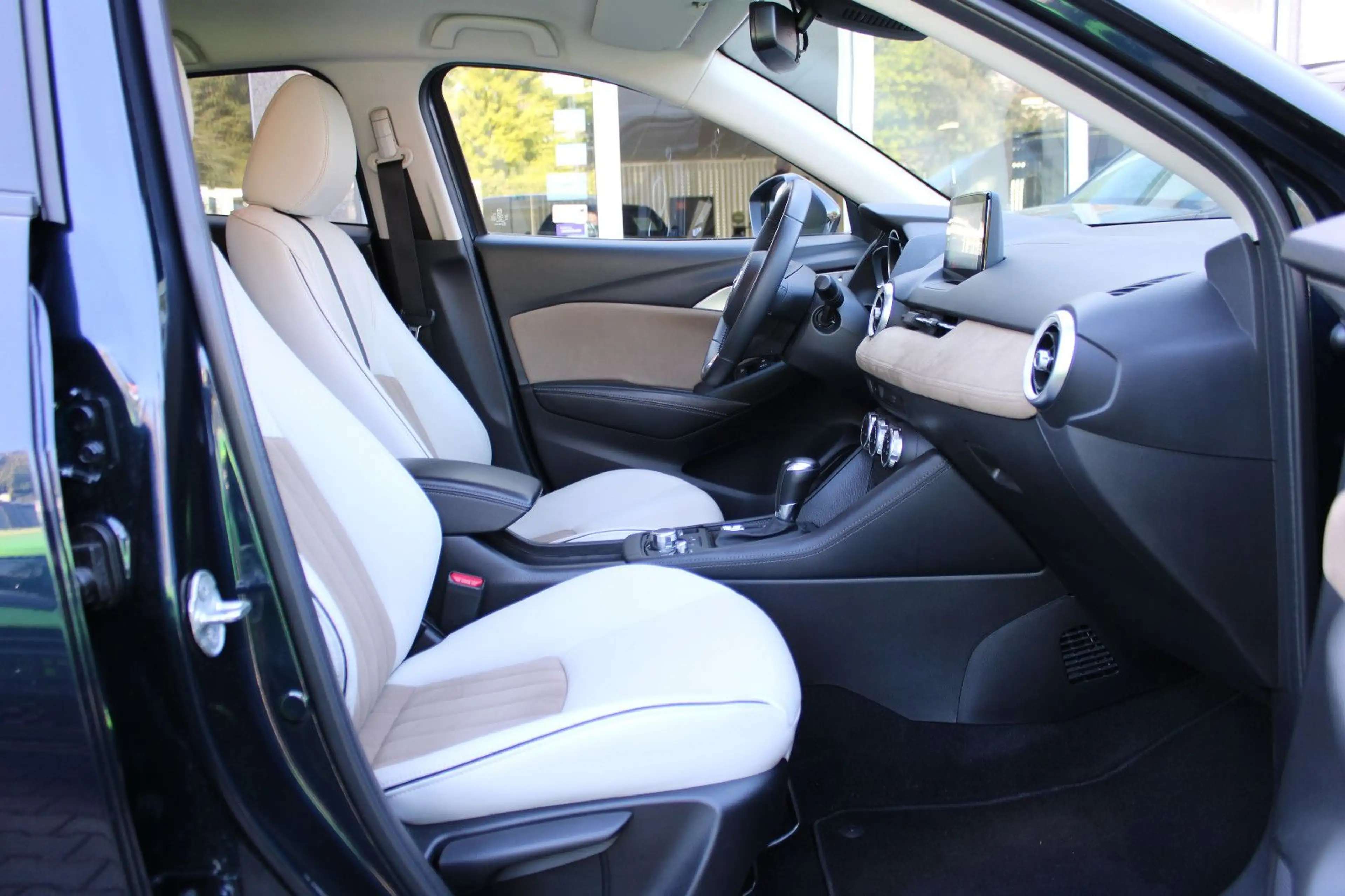 Mazda CX-3 2.0 SkyactivG/Homura/Automatik/Leder/Navi — photo 15
