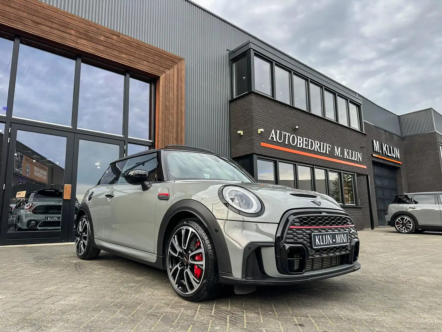 MINI John Cooper Works Mini 2.0 JCW Pack F1 aut 231pk Nardo/Pano/Camera/H Gris - 1