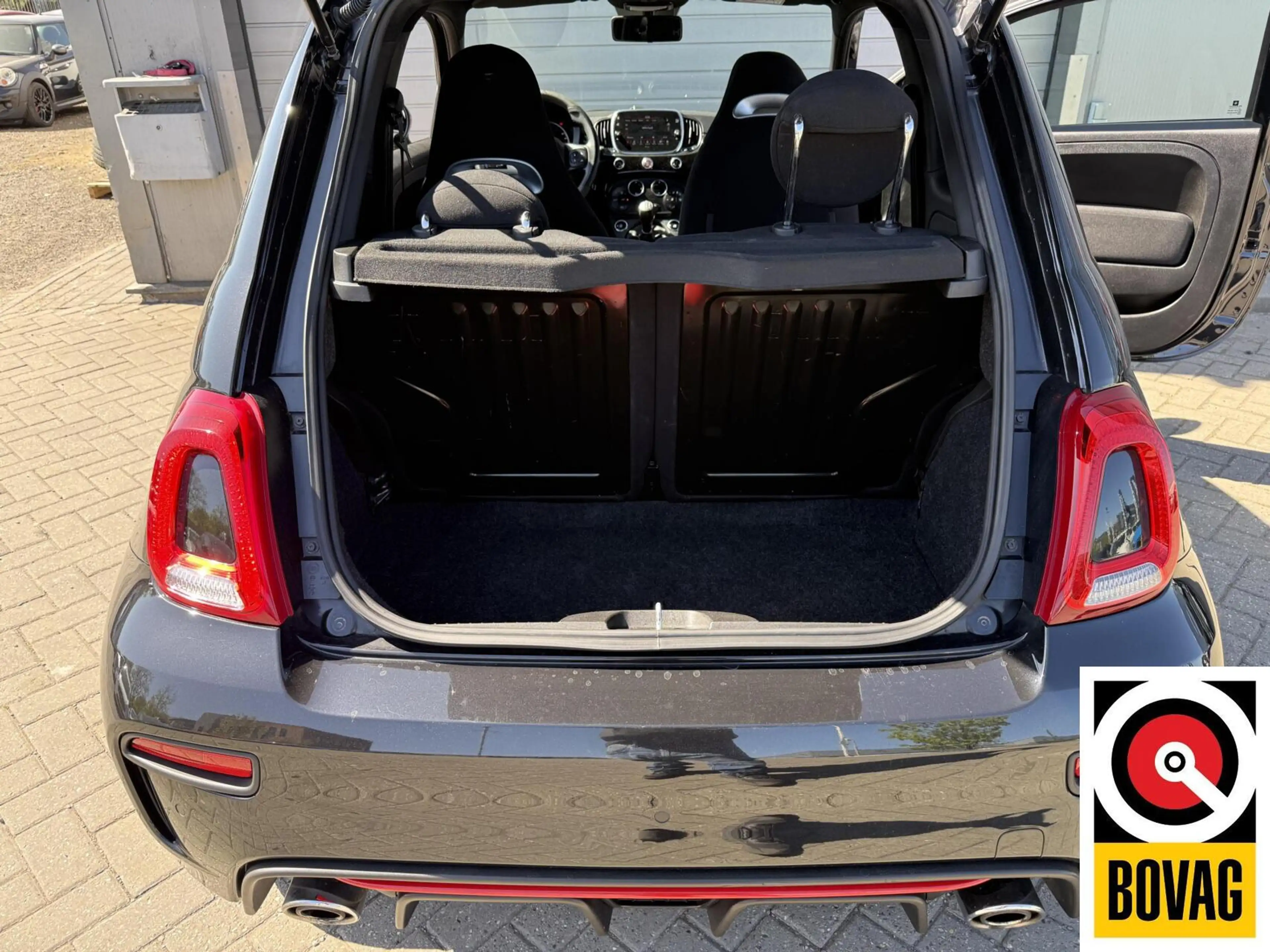 Fiat 500 Abarth 1.4 T-Jet 595 70th Anniversary — photo 9