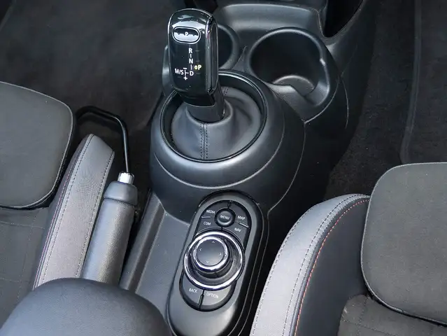 Mini Cooper Cooper view 11