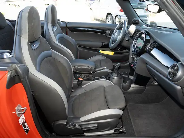 Mini Cooper Cooper view 5