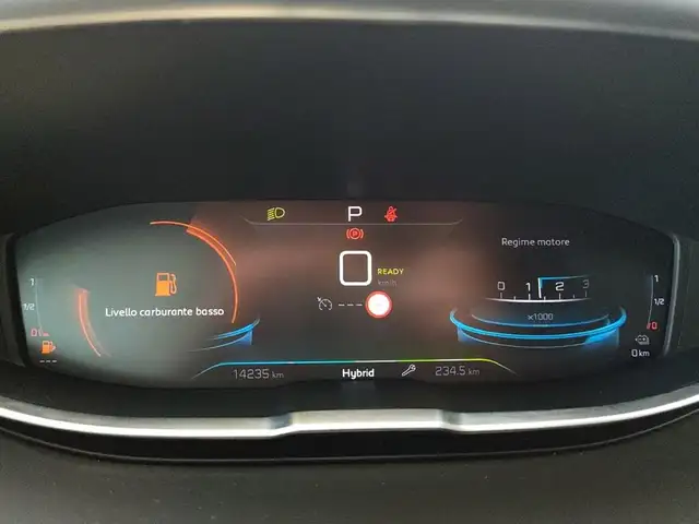 Peugeot 3008 view 18