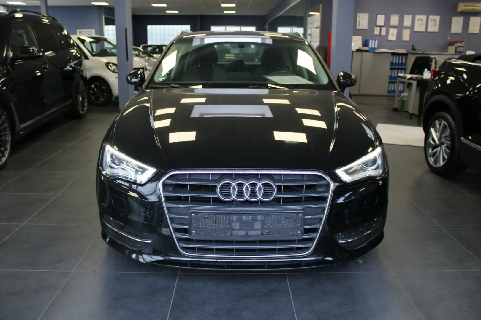 Audi A3 2.0 TDI Sportback S tronic Ambition Noir - 2