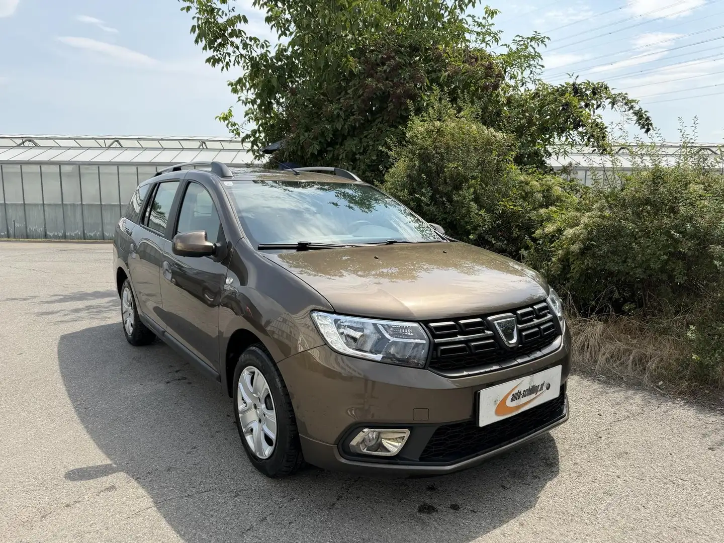 Dacia Logan Kombi 1.Besitz Klima bluetooth Service NEU Braun - 1