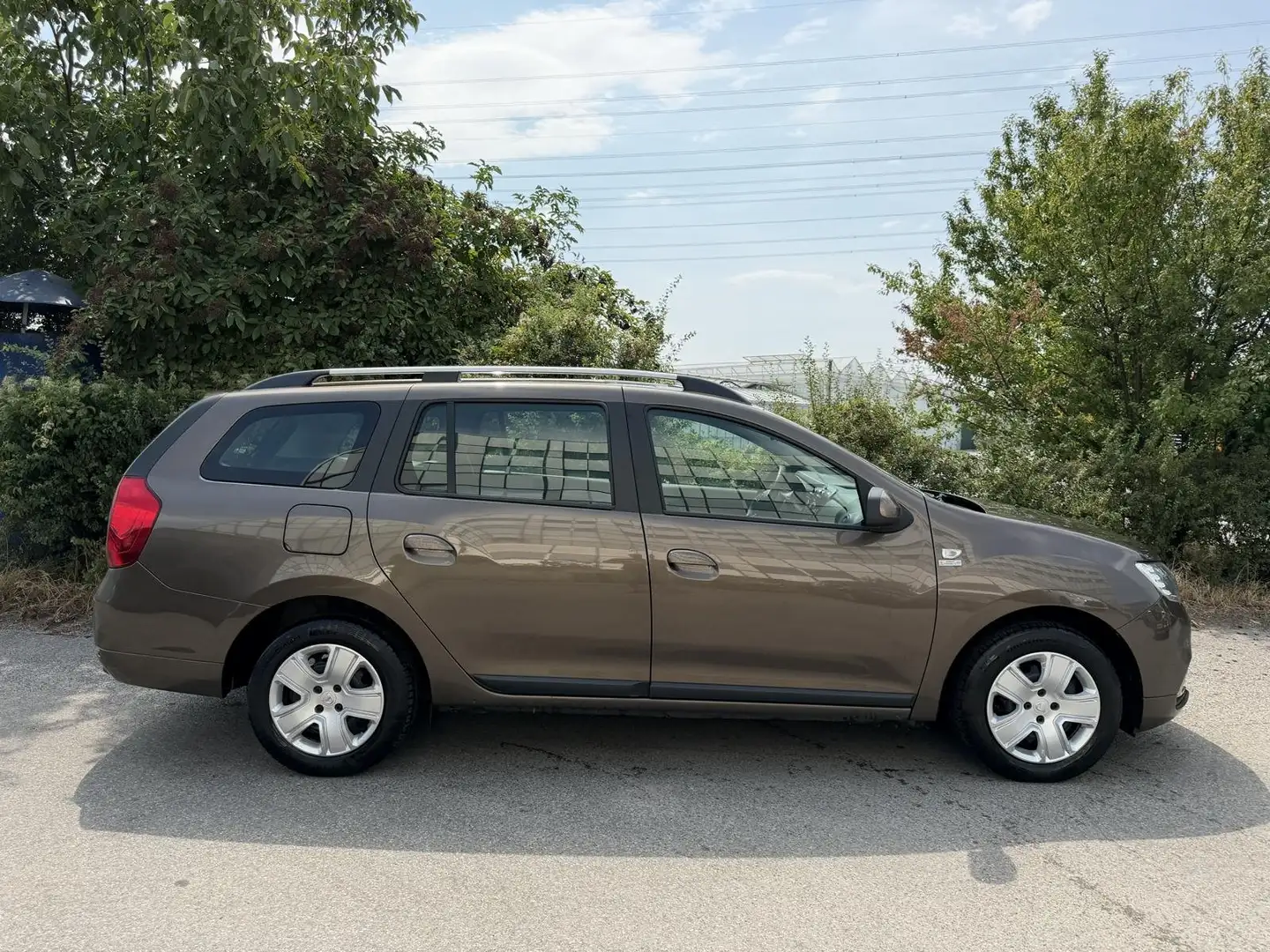 Dacia Logan Kombi 1.Besitz Klima bluetooth Service NEU Braun - 2