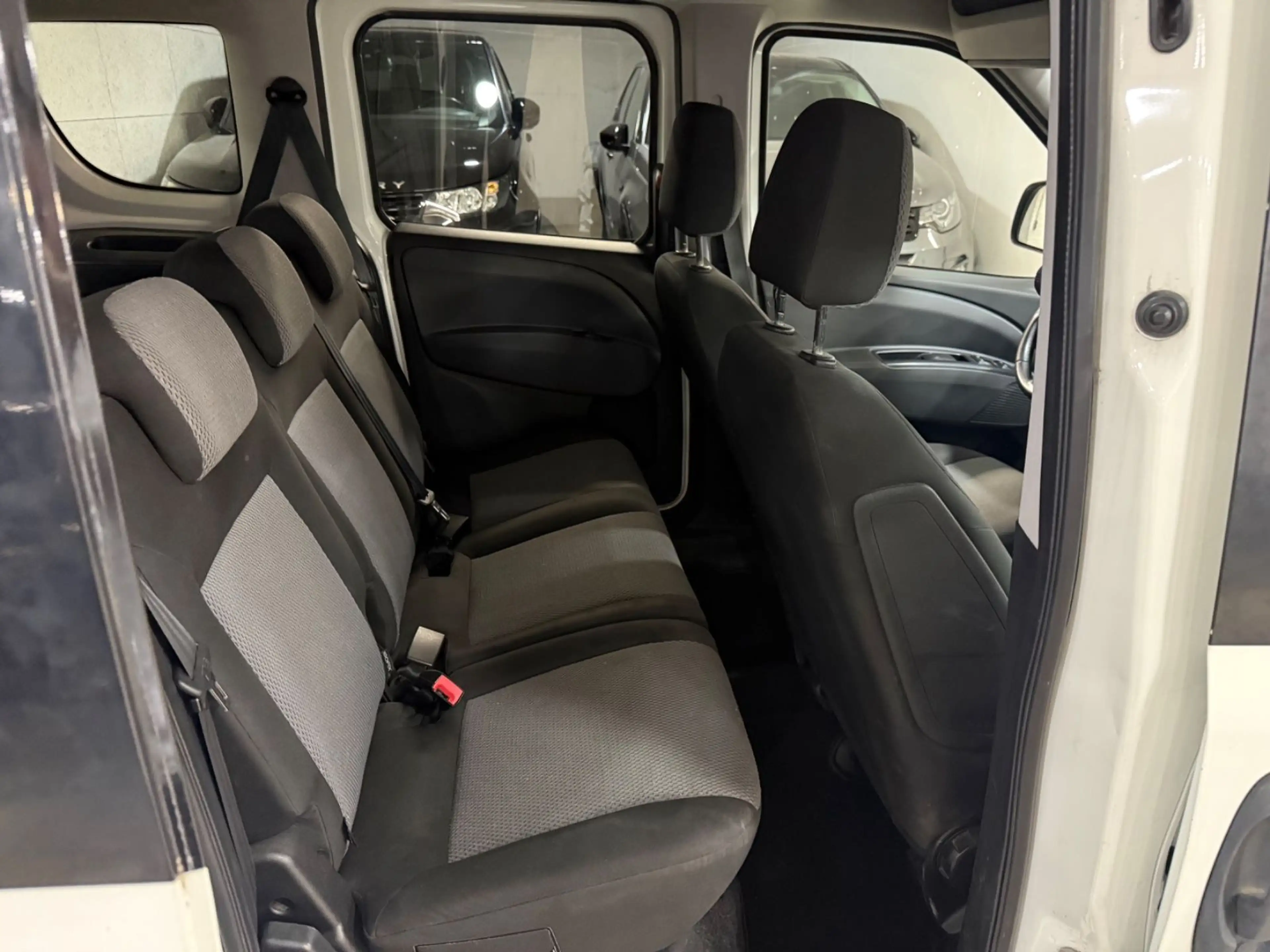 Fiat Doblo Doblò Emotion Klima~Anhängerkupplung — photo 12