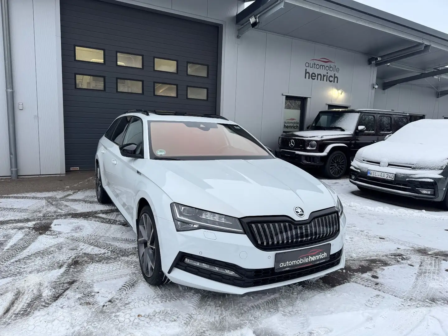 Skoda Superb Combi Sportline iV Hybrid,Pano,AhkStandhz Weiß - 1