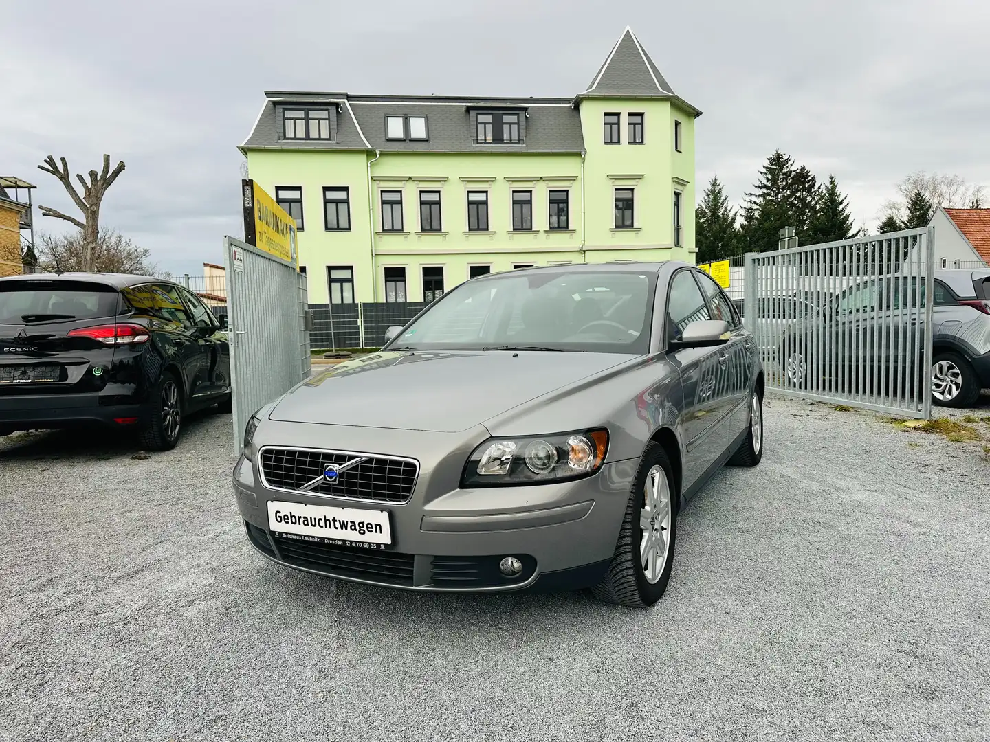 Volvo S40 2.4 Kinetic 2.HAND 114000 KM KLIMA ALU EPH Grau - 2