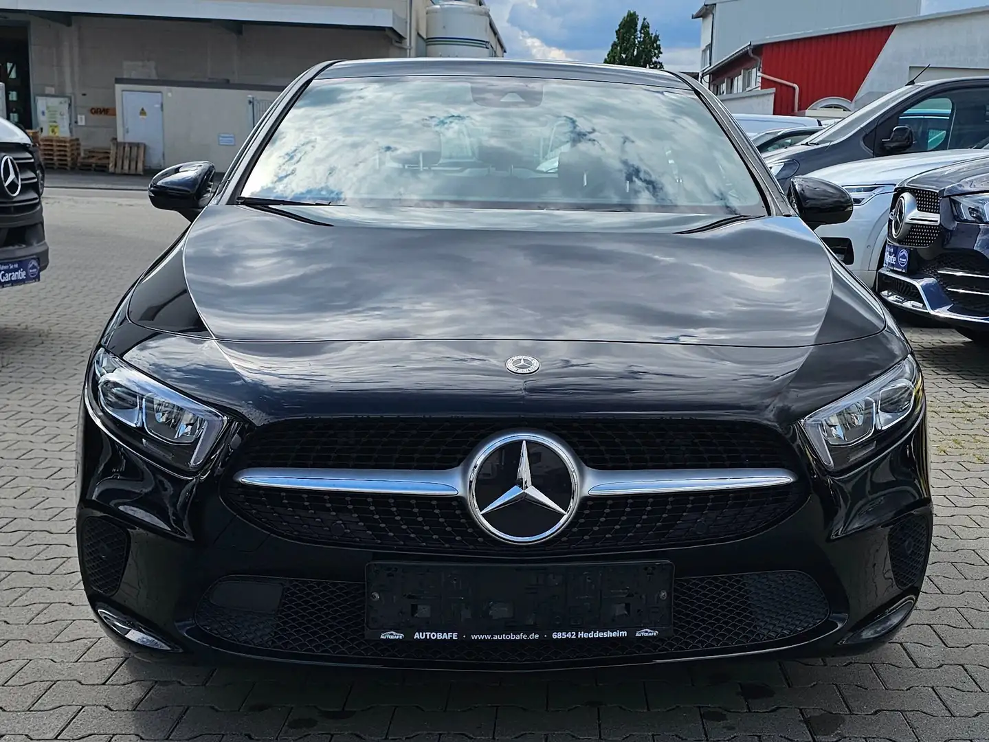 Mercedes-Benz A 160 A 160 Kamera*Navi*SpurAss*CarPlay*MBUX-Plus Zwart - 2