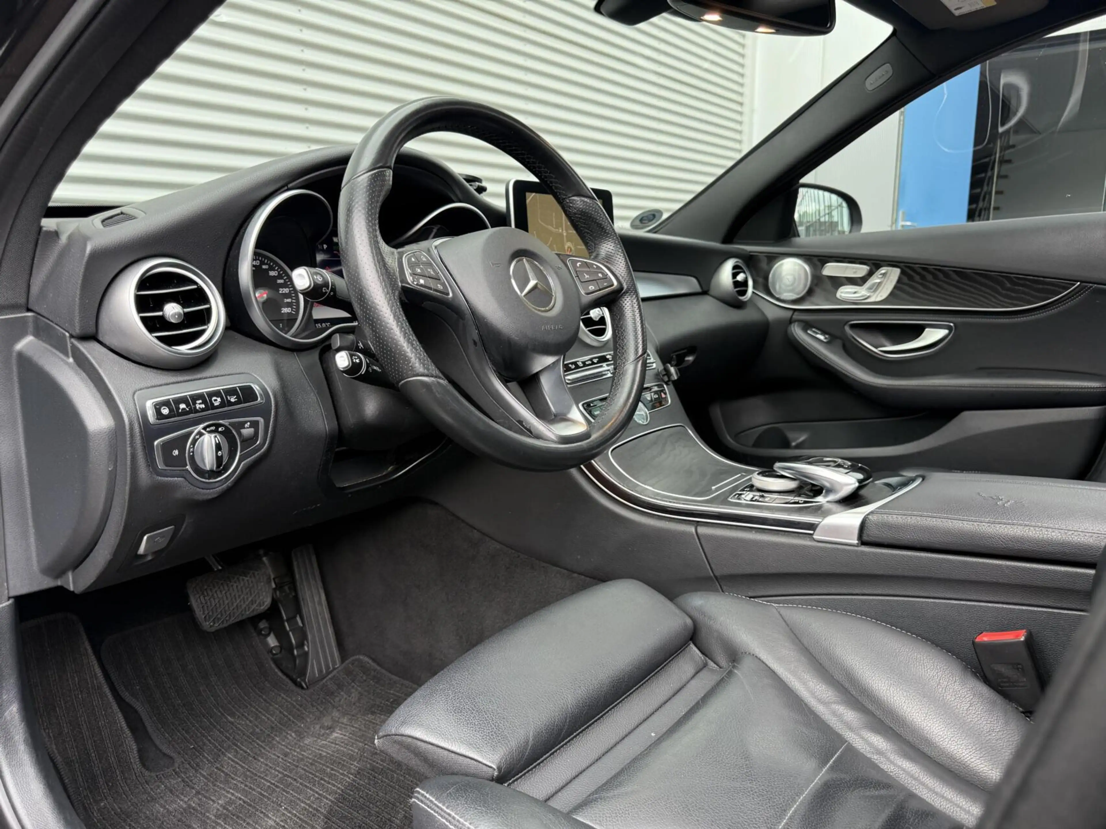 Mercedes-Benz C 350 e Led Head-Up Camera Cruise Panodak 15 NL Auto Vol — photo 2