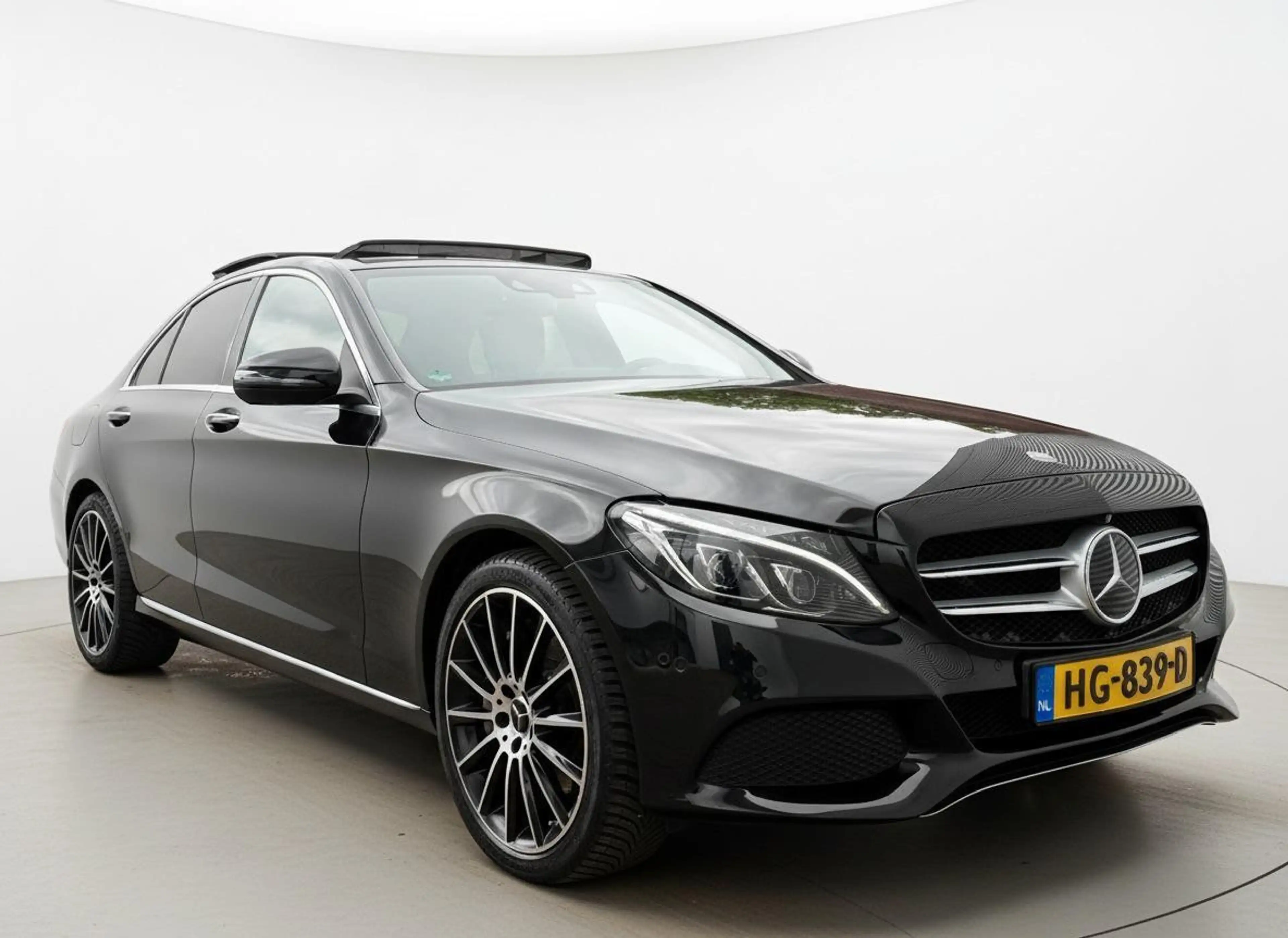 Mercedes-Benz C 350 e Led Head-Up Camera Cruise Panodak 15 NL Auto Vol — photo 3