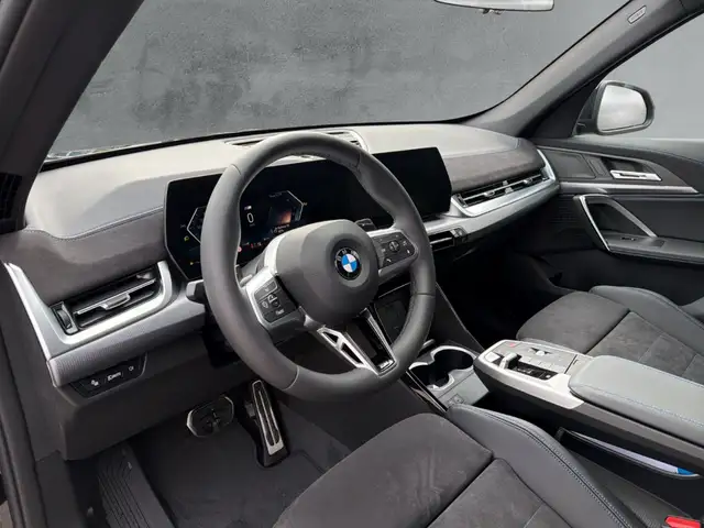 BMW X1 view 9
