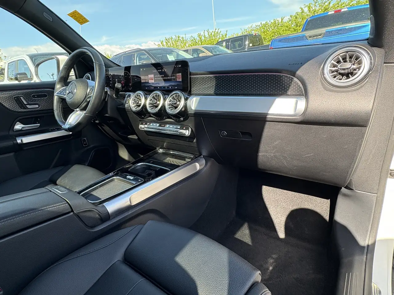 Mercedes-Benz GLB fotografie Mercedes-Benz GLB
