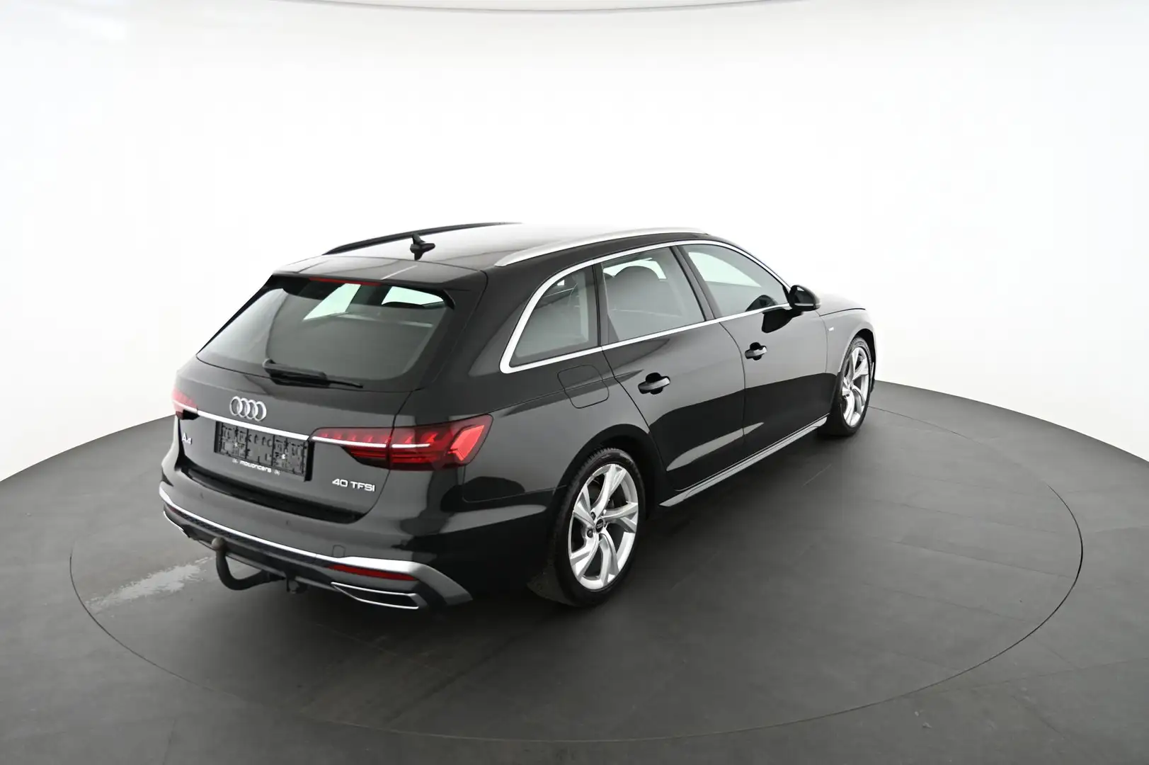 Audi A4 2.0 40 TFSI S line Avant Schwarz - 2