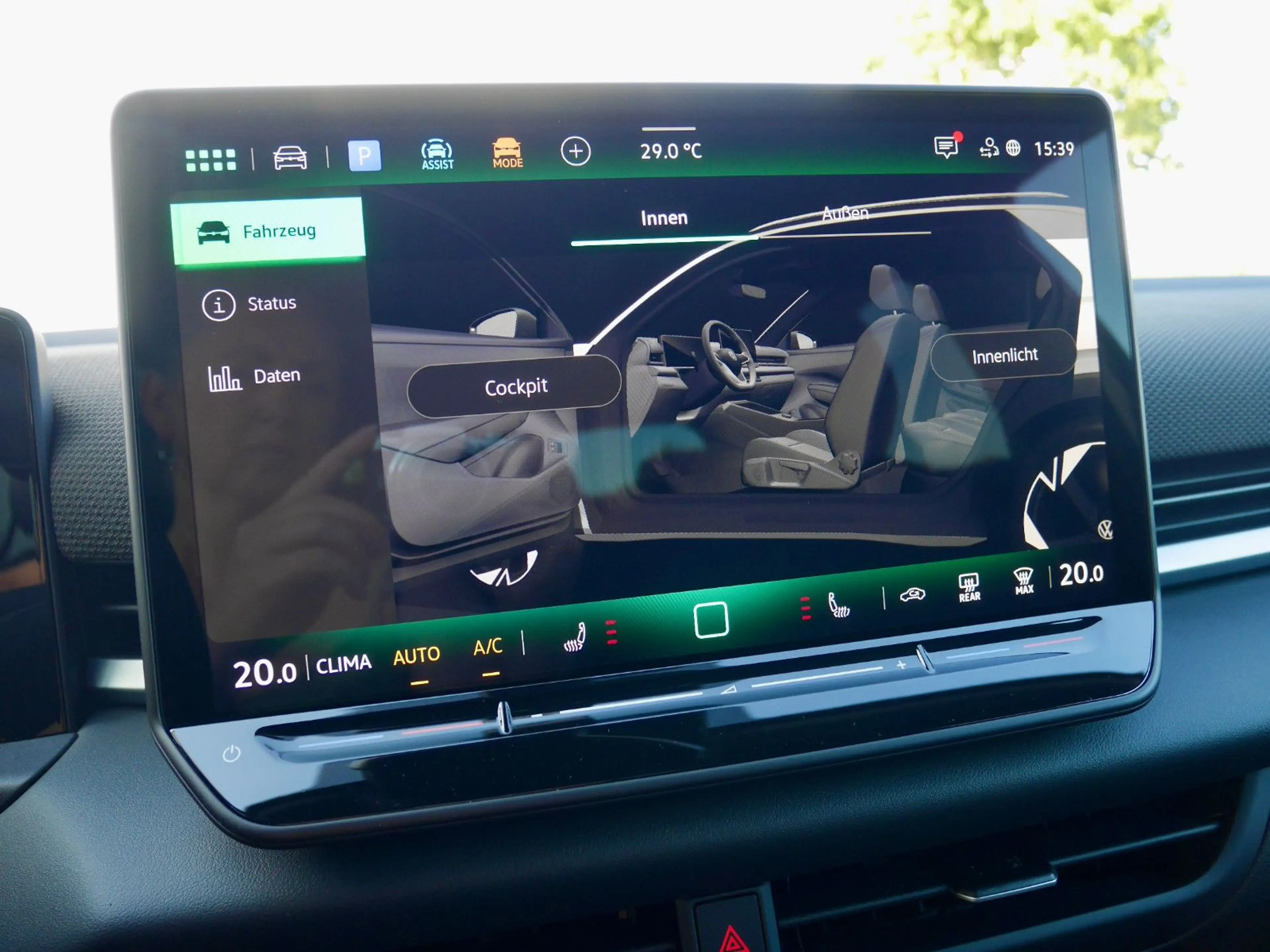 Volkswagen T-Roc 1.5 eTSI DSG R-Line+ACC+APP+AHK+behLenkrad — photo 41