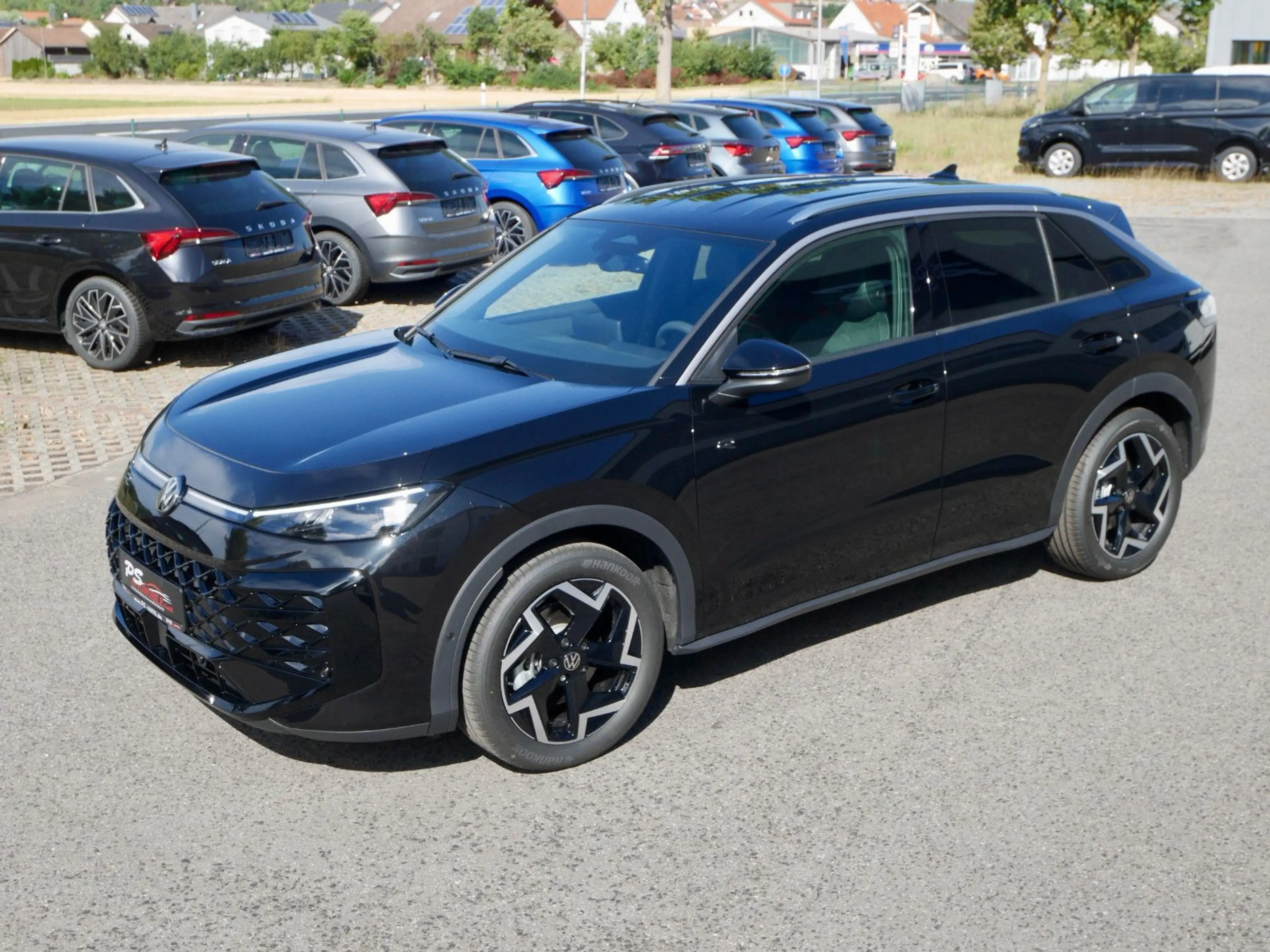 Volkswagen T-Roc 1.5 eTSI DSG R-Line+ACC+APP+AHK+behLenkrad — photo 4