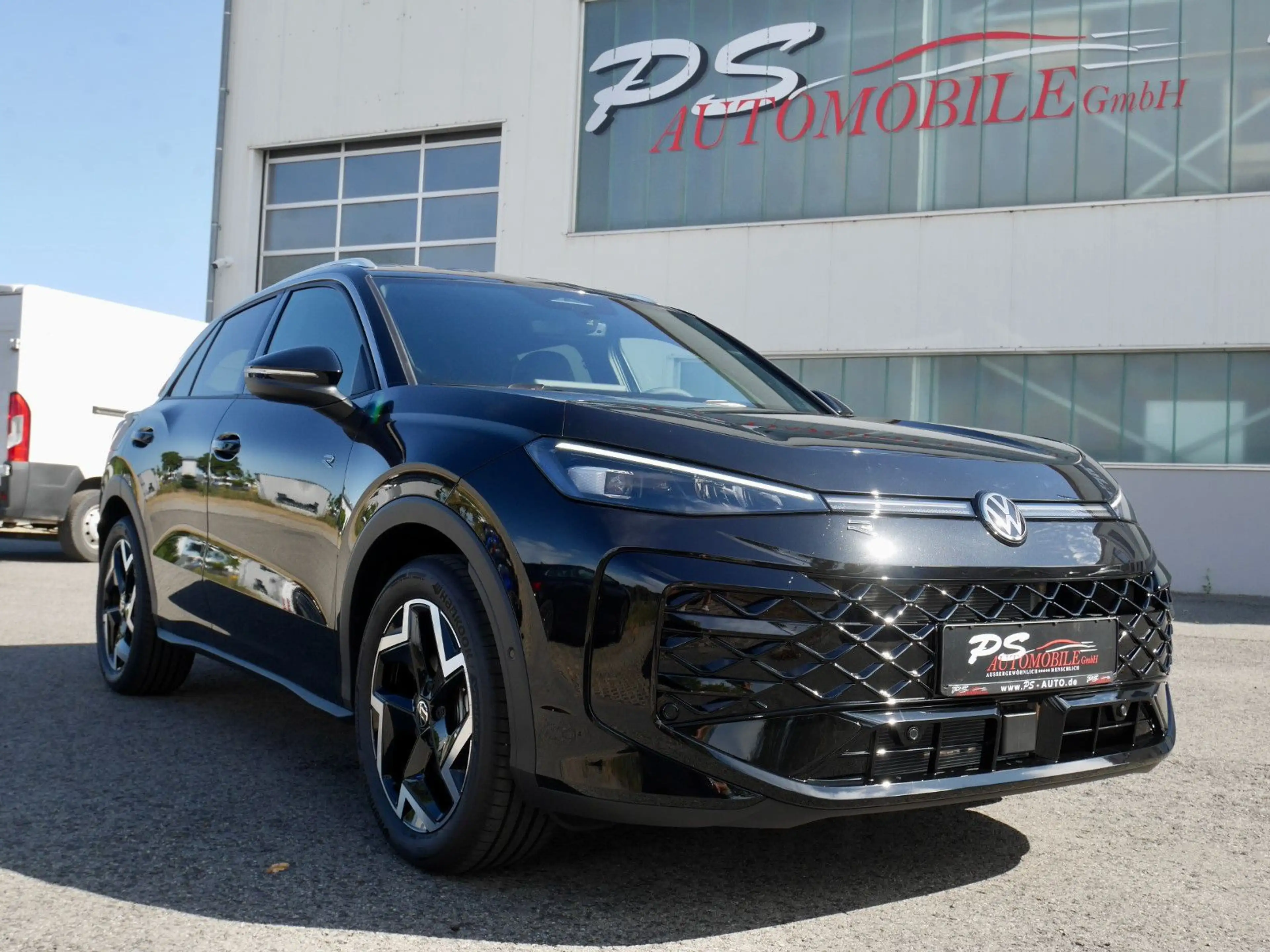 Volkswagen T-Roc 1.5 eTSI DSG R-Line+ACC+APP+AHK+behLenkrad