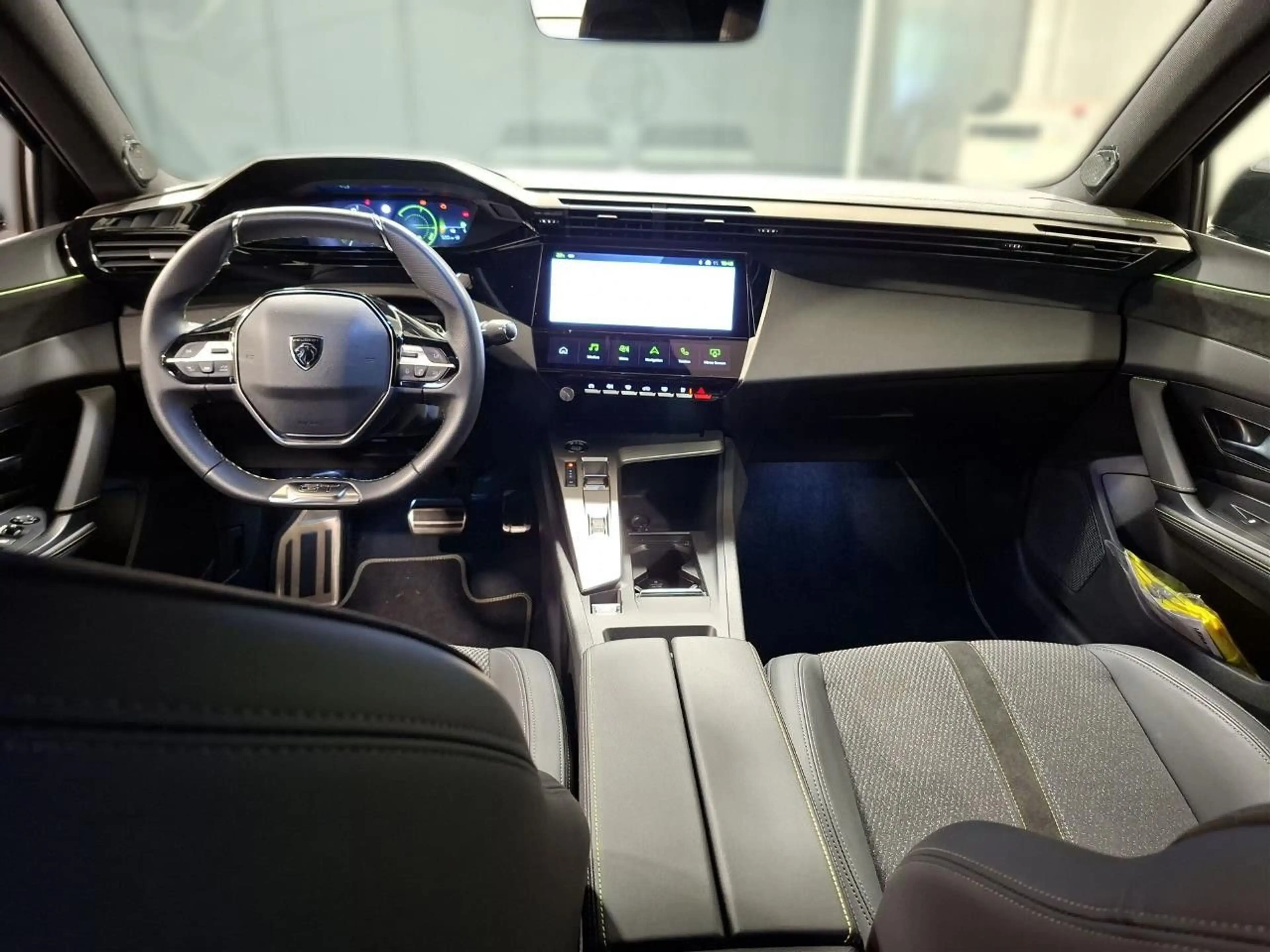 Peugeot 408 MEV 48V GT +MLED+KAMERA+PDC+NAVI+SCHIEBEDACH — photo 7