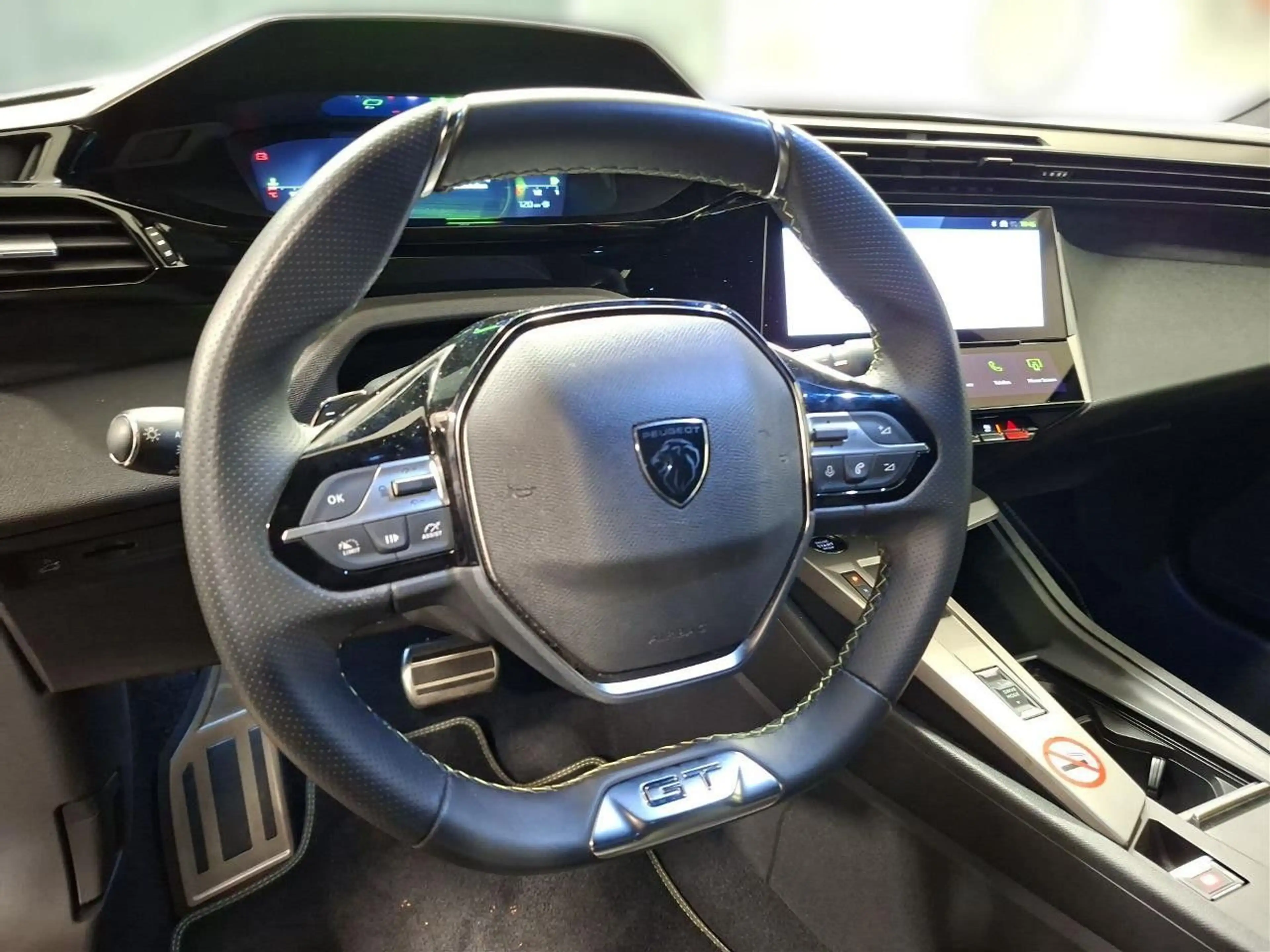 Peugeot 408 MEV 48V GT +MLED+KAMERA+PDC+NAVI+SCHIEBEDACH — photo 9