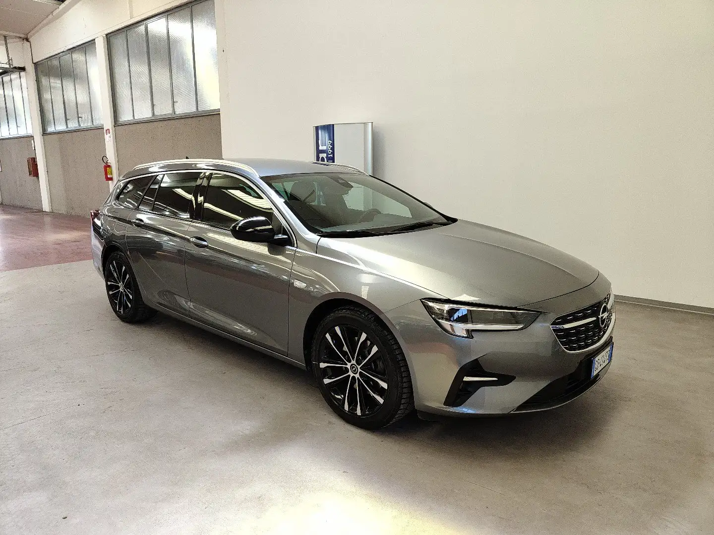 Opel Insignia 1.5 CDTI Sports Tourer Ultimate auto Cruise Navi Grigio - 2