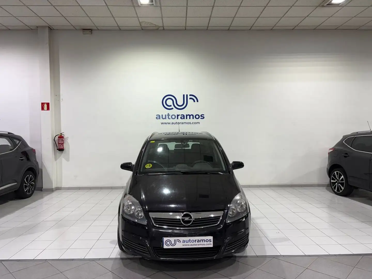 Opel Zafira 1.9 DTI 115CV Schwarz - 2