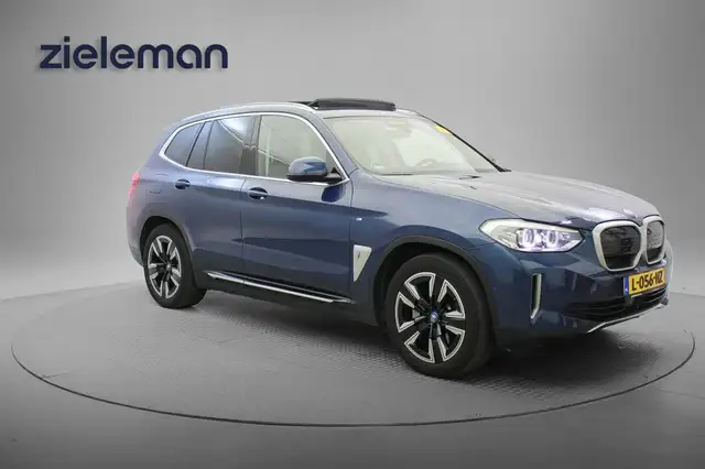 BMW iX3 Executive 80 kWh - Panorama, Digitaal Cockpit, Car