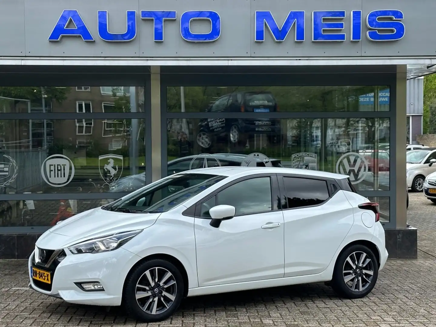Nissan Micra 0.9 IG-T Business Edition Navi Clima Cruise PDC Ca White - 1