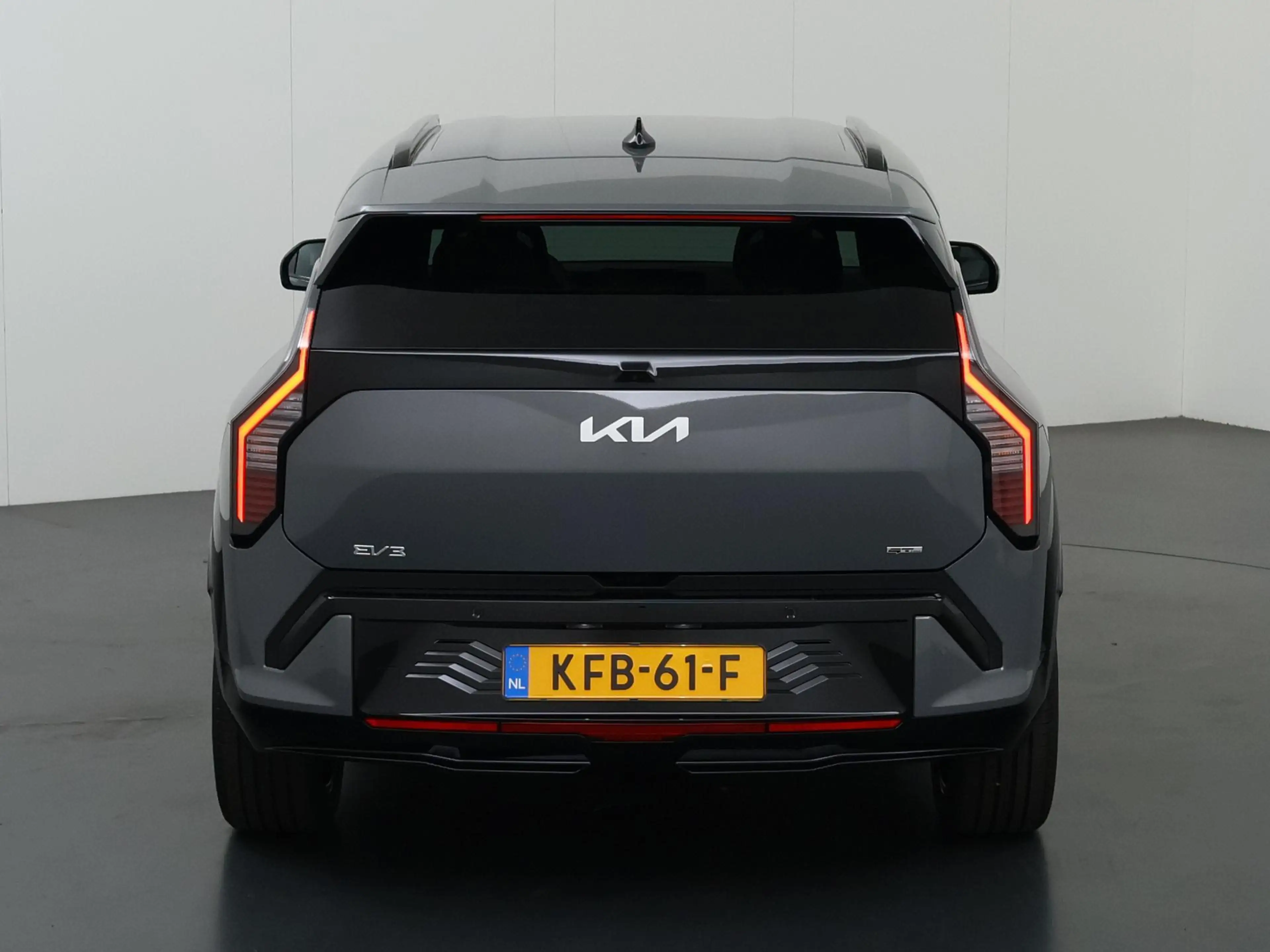 Kia EV3 GT-Line Business Edition 81.4 kWh | 19" lichtmetal — photo 4