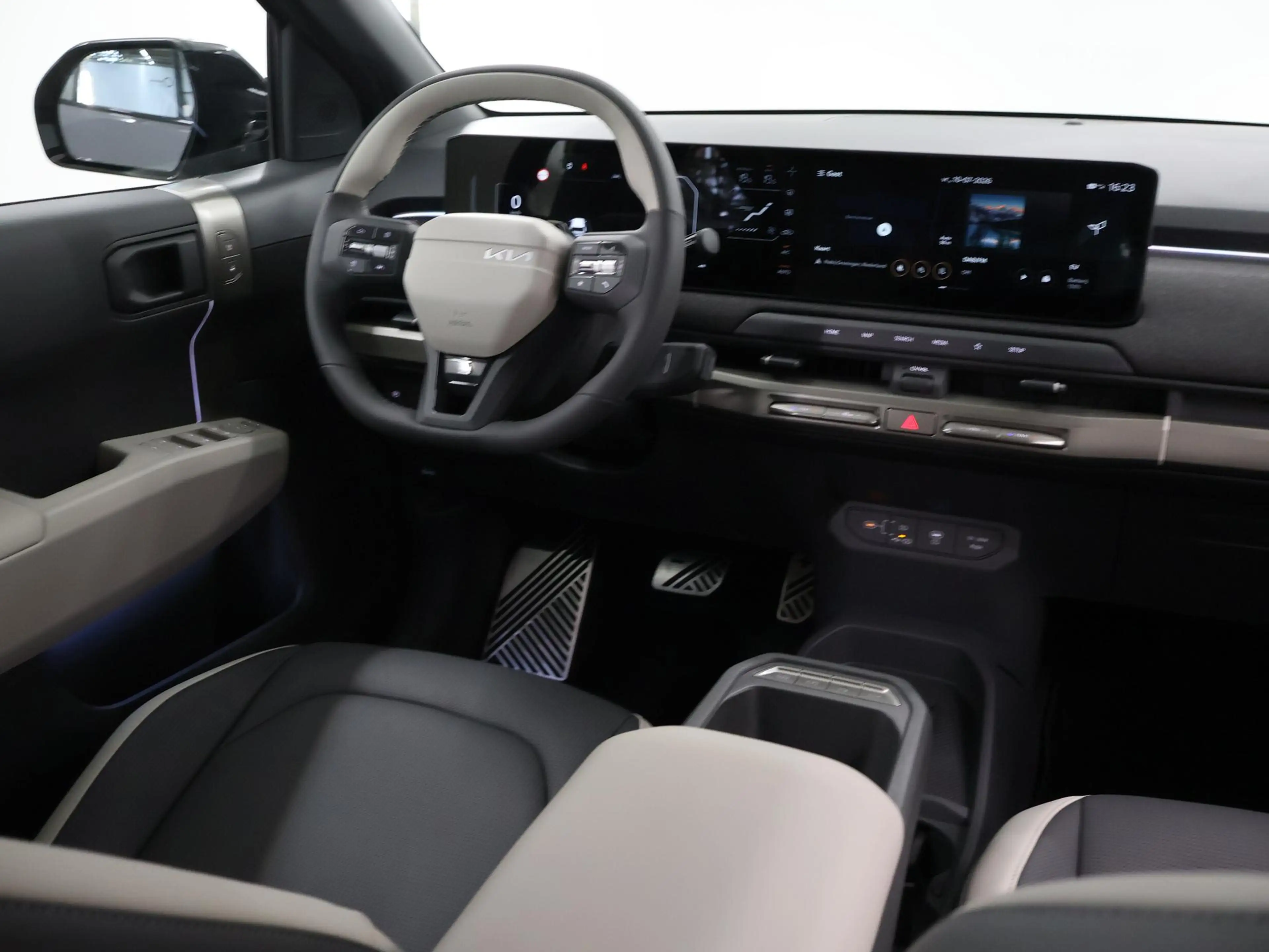 Kia EV3 GT-Line Business Edition 81.4 kWh | 19" lichtmetal — photo 9