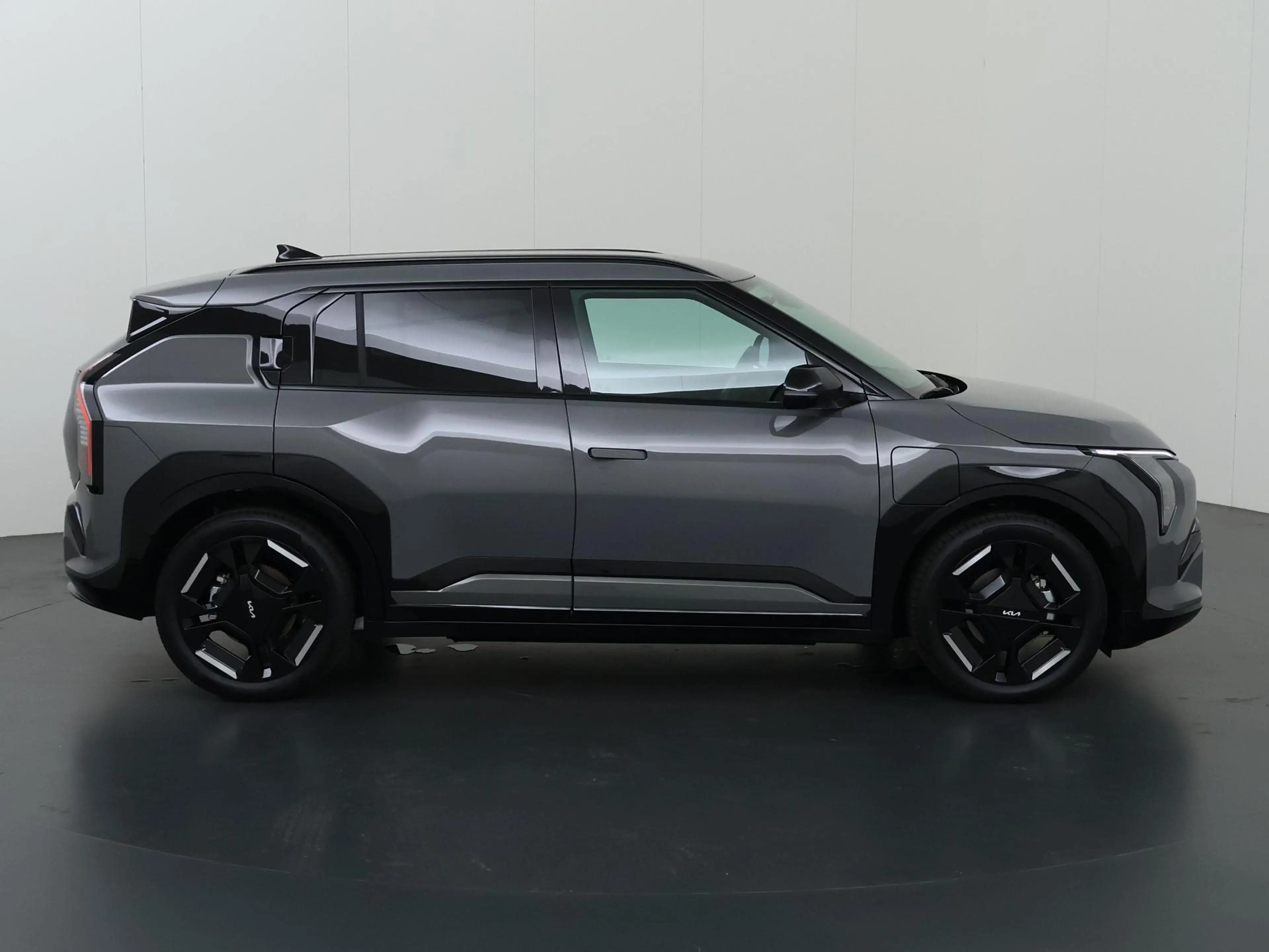 Kia EV3 GT-Line Business Edition 81.4 kWh | 19" lichtmetal — photo 6