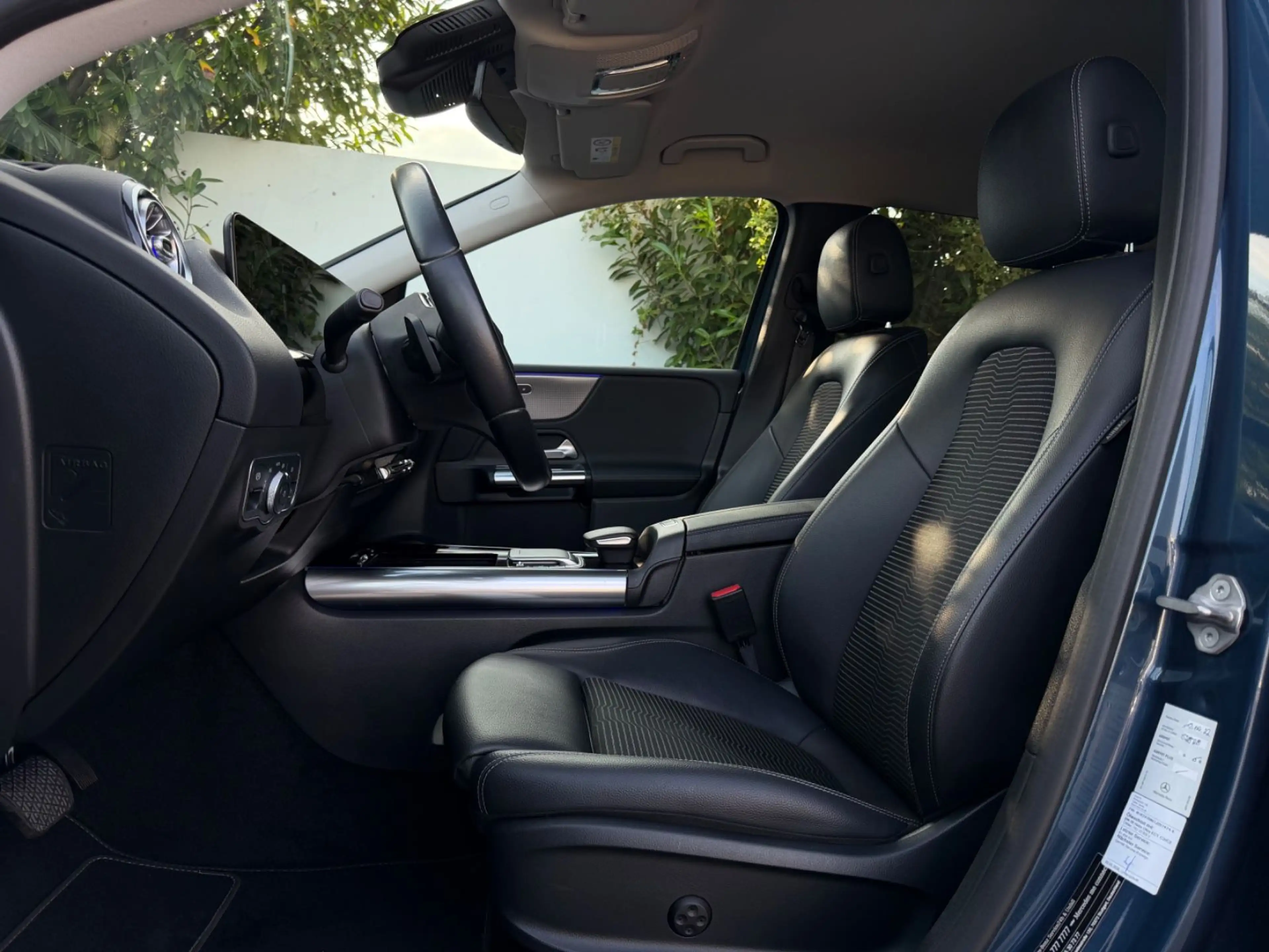 Mercedes-Benz B 250 e AHK MBUX LED Ambiente Widescreen Leder — photo 11