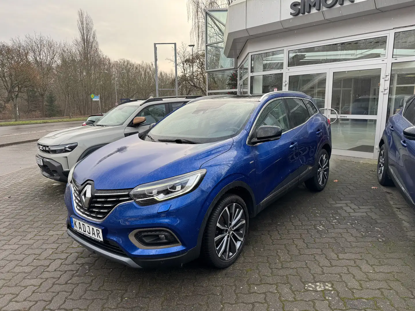 Renault Kadjar Bose Edition TCe 140 EDC+Pano+SHZ+Kamera Blau - 1