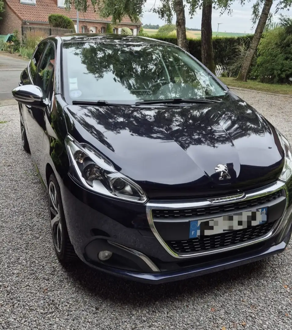 Peugeot 208 1.2 PureTech 110ch S&S BVM5 Féline Bleu - 1