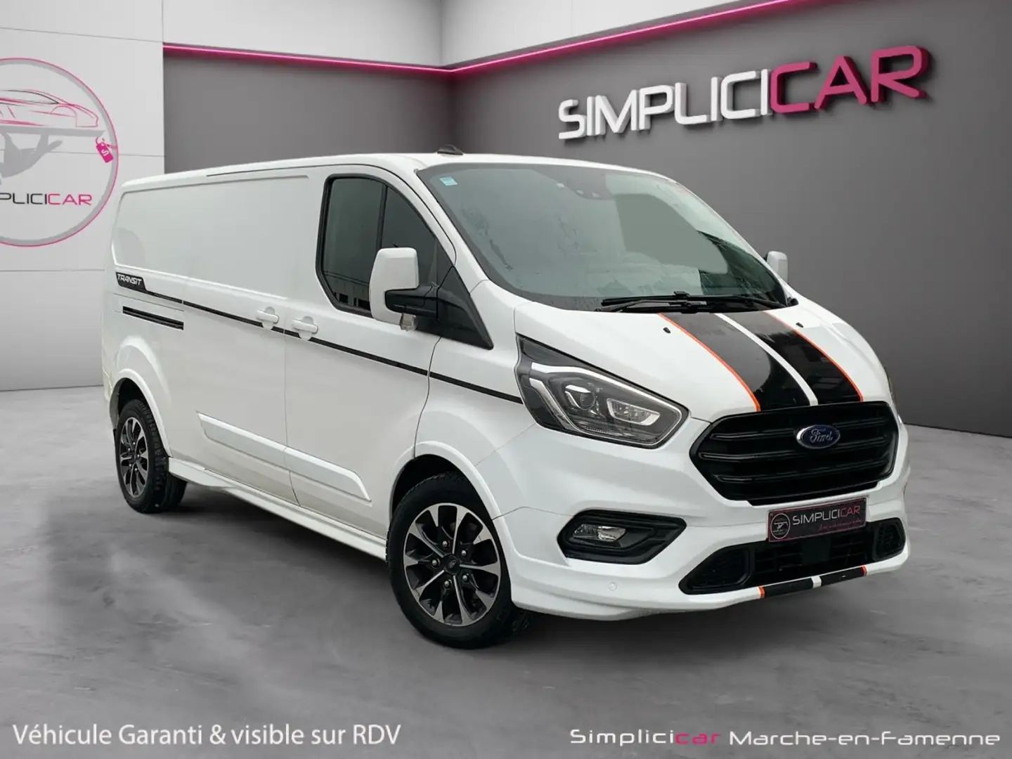 Ford Transit Custom 2.0 TDCi L2H1 Sport S/S (EU6.2) Wit - 1
