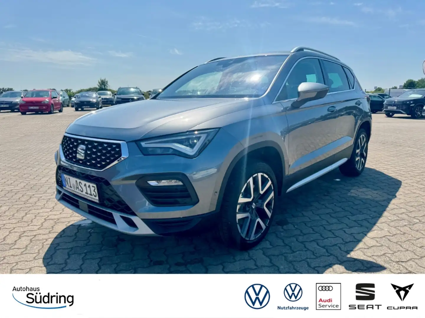 SEAT Ateca 2,0TDI Xperience DSG beats AHK Nav TopView Grau - 1