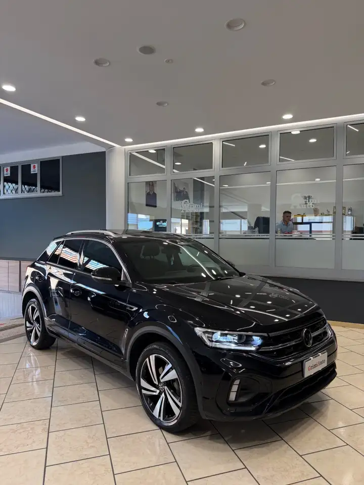 Volkswagen T-Roc T-Roc 1.5 TSI ACT DSG R-Line — photo 1 of 13
