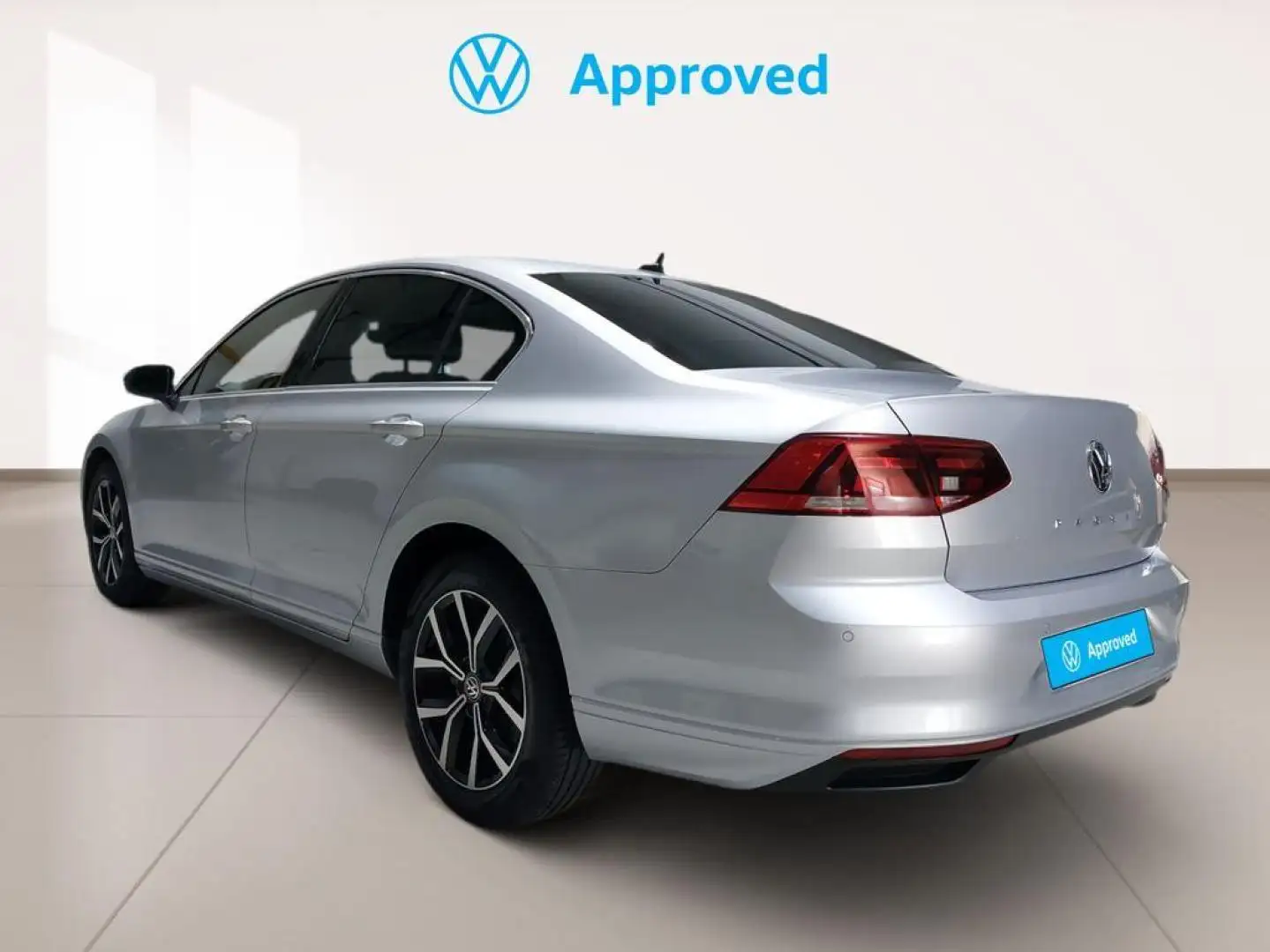 Volkswagen Passat 1.6TDI Executive DSG7 Argent - 2