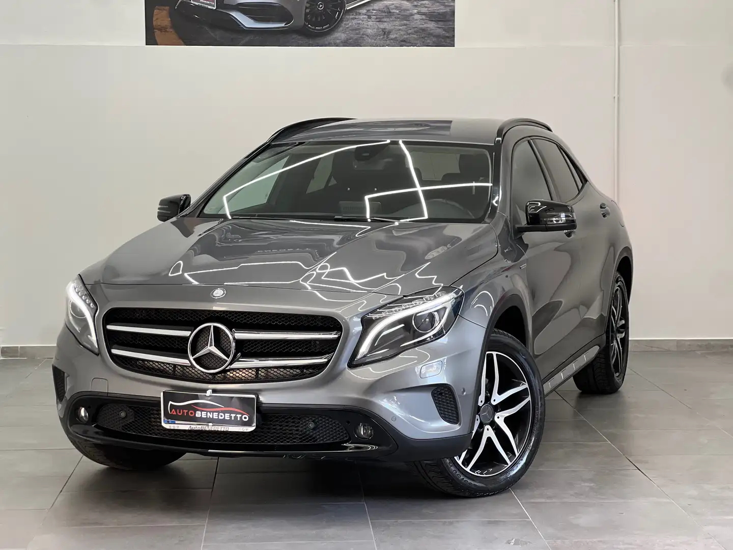 Mercedes-Benz GLA 220 GLA-X156 2014 d Enduro Activity 4matic 177cv auto Gris - 1