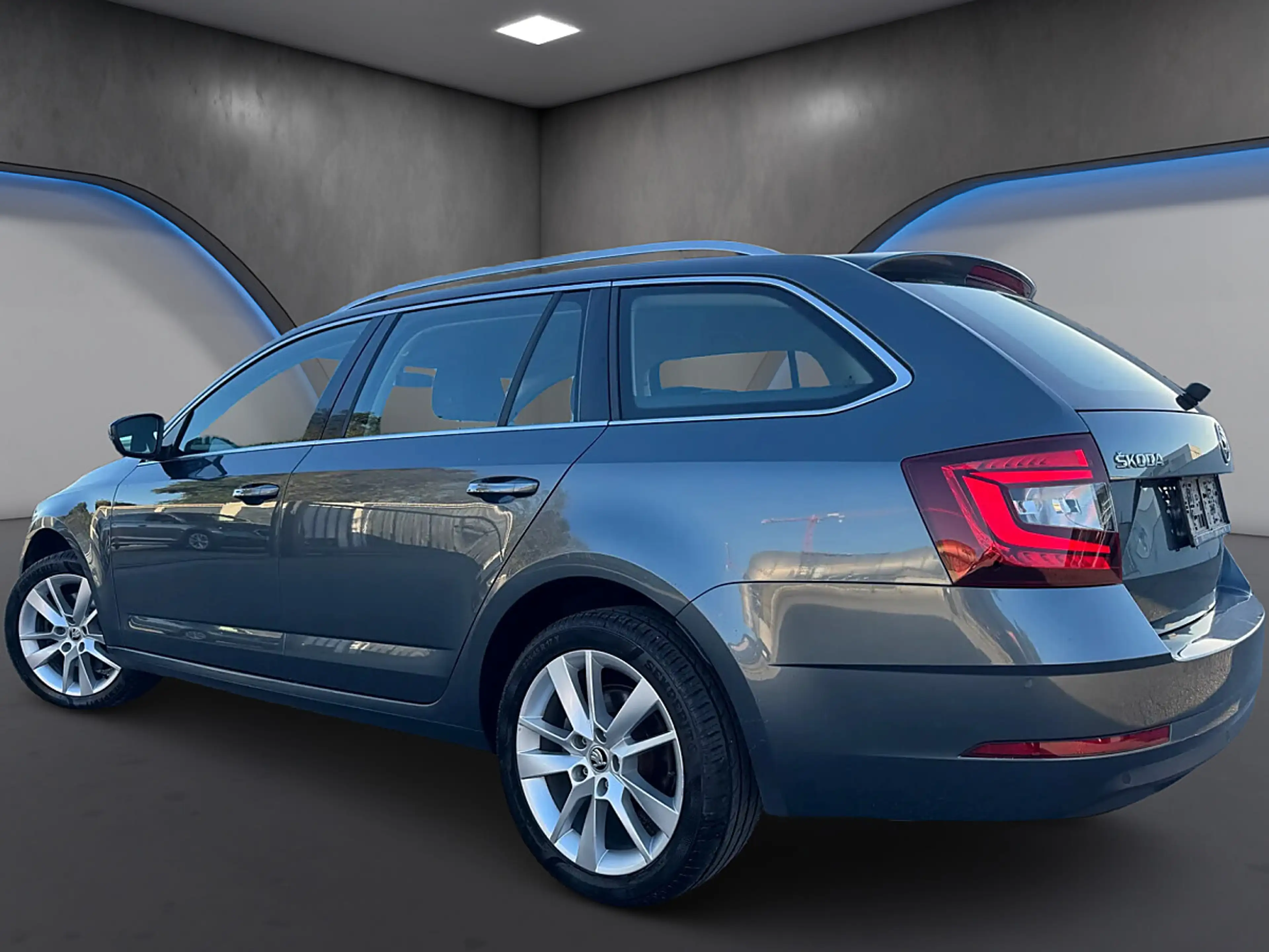 Skoda Octavia Combi 2,0 TDI Style Limited 4x4 DSG*ACC* — photo 5