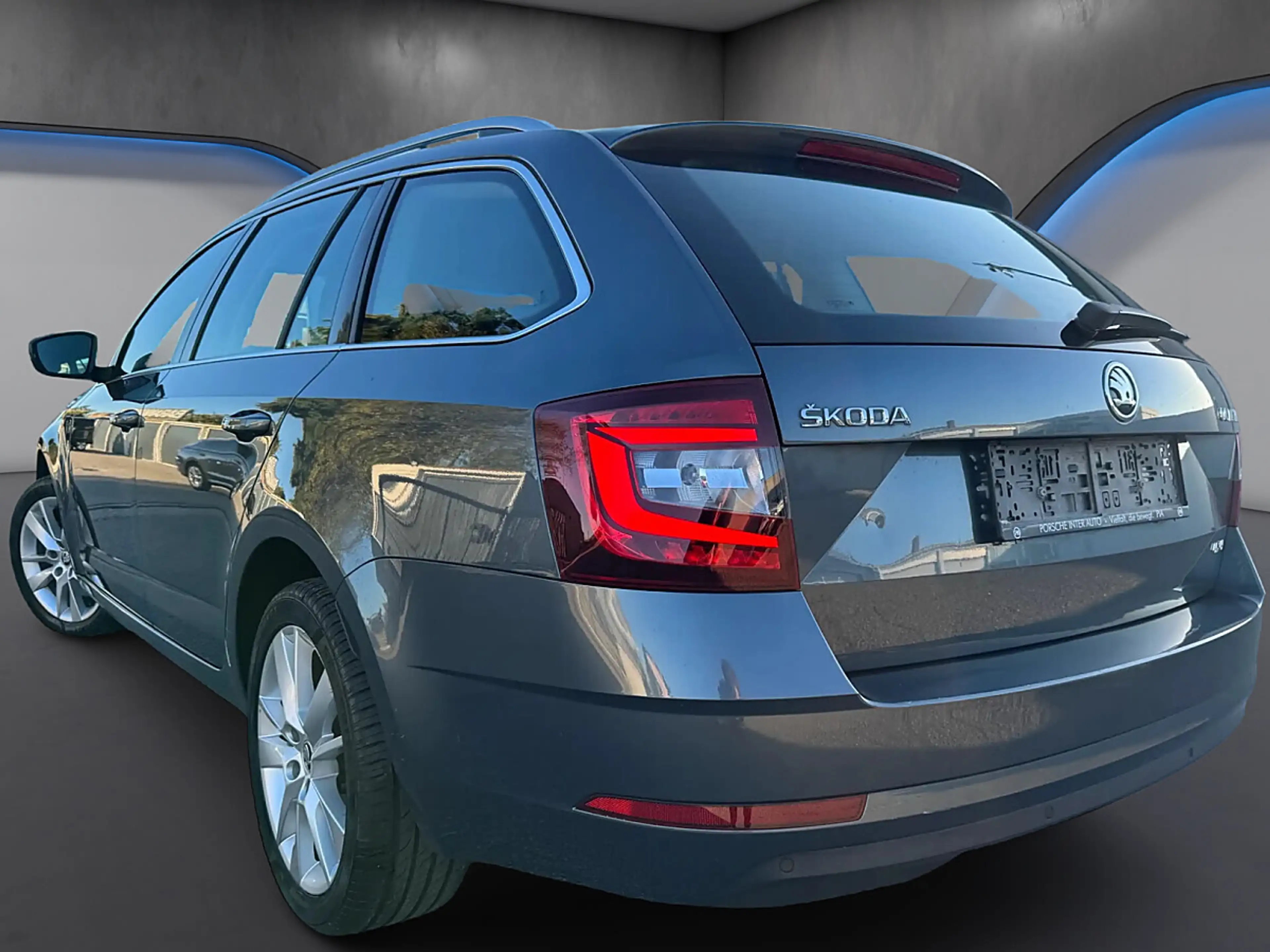 Skoda Octavia Combi 2,0 TDI Style Limited 4x4 DSG*ACC* — photo 4
